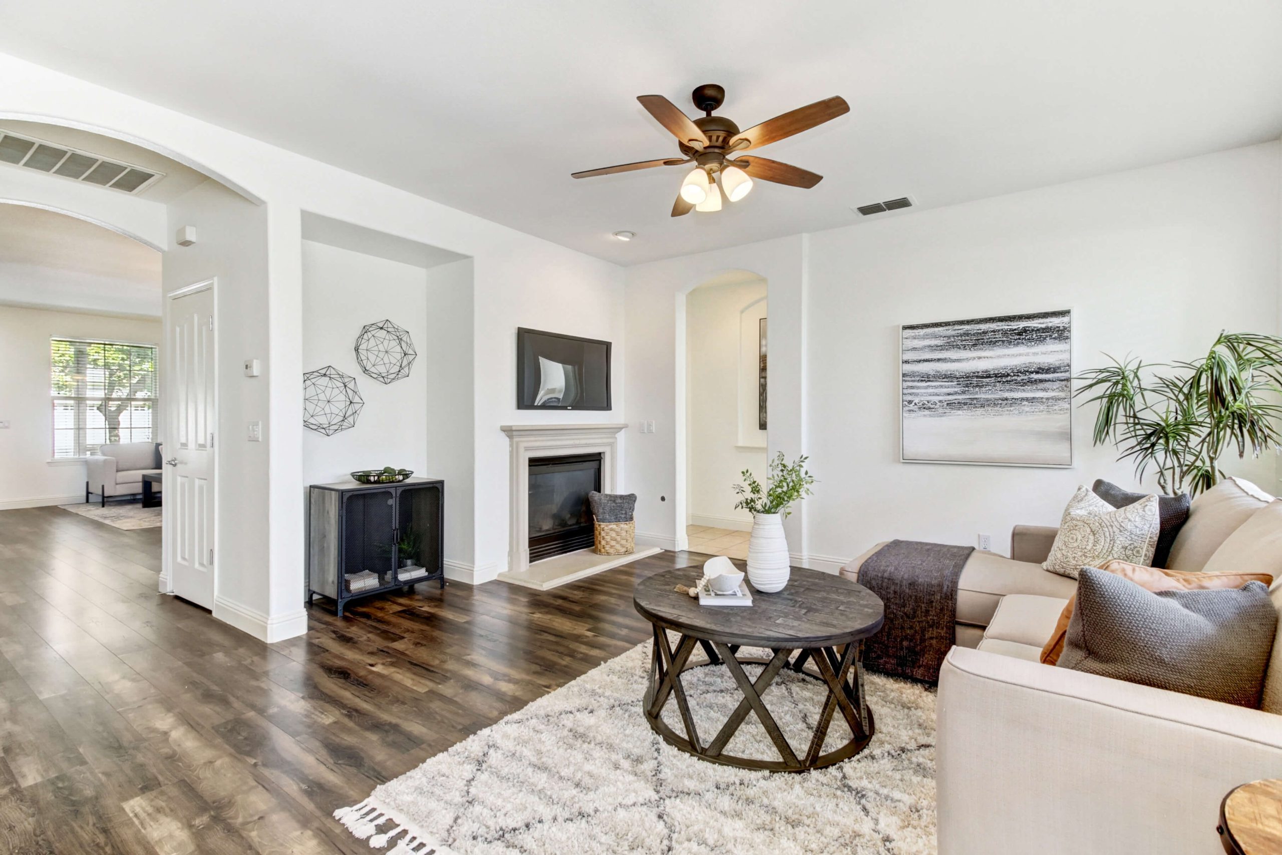 Brook Valley Way, Rancho Cordova - Premiere Home Staging & Design