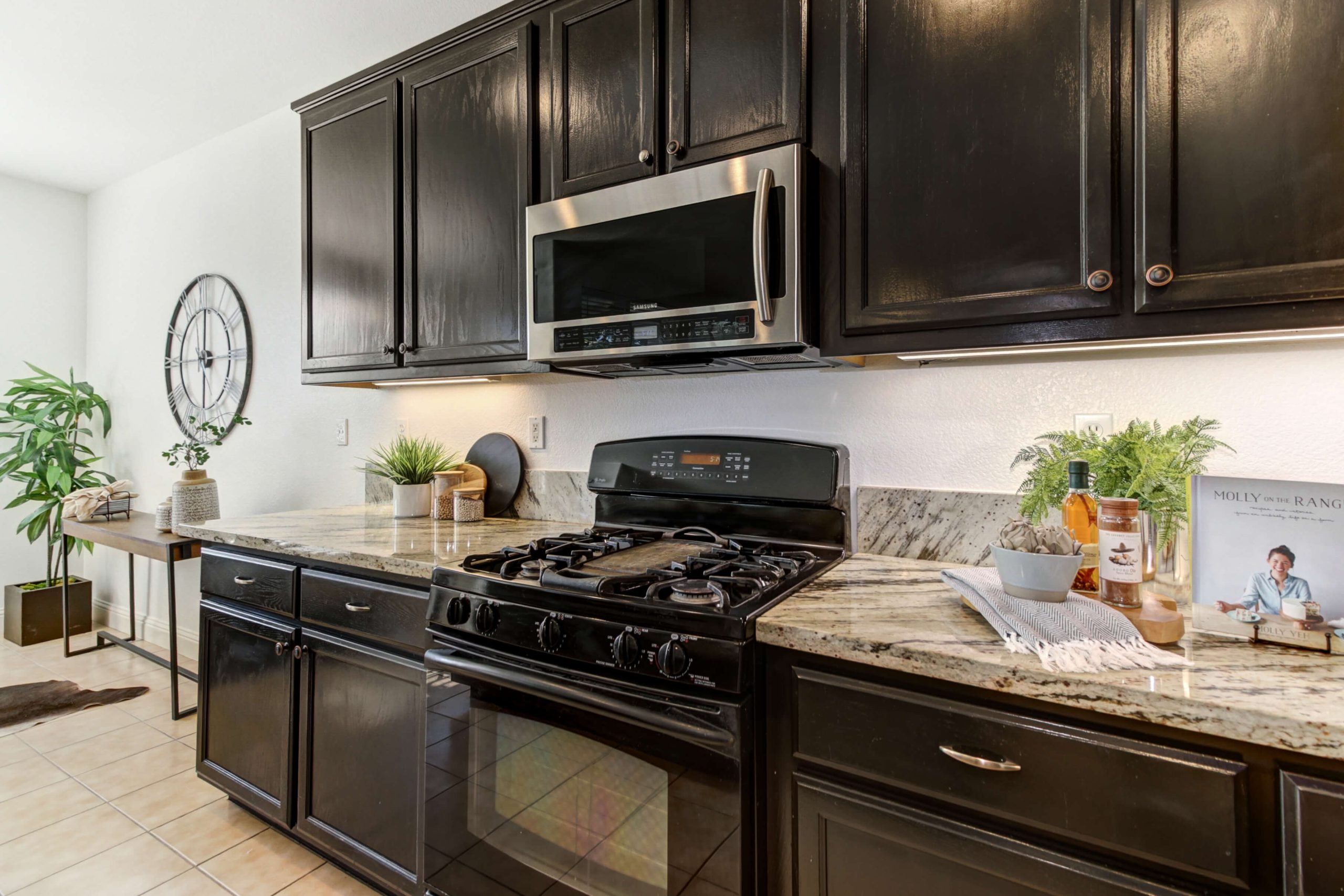 Brook Valley Way, Rancho Cordova - Premiere Home Staging & Design