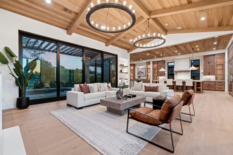 Del Coronado Ct, El Dorado Hills - Premiere Home Staging & Design