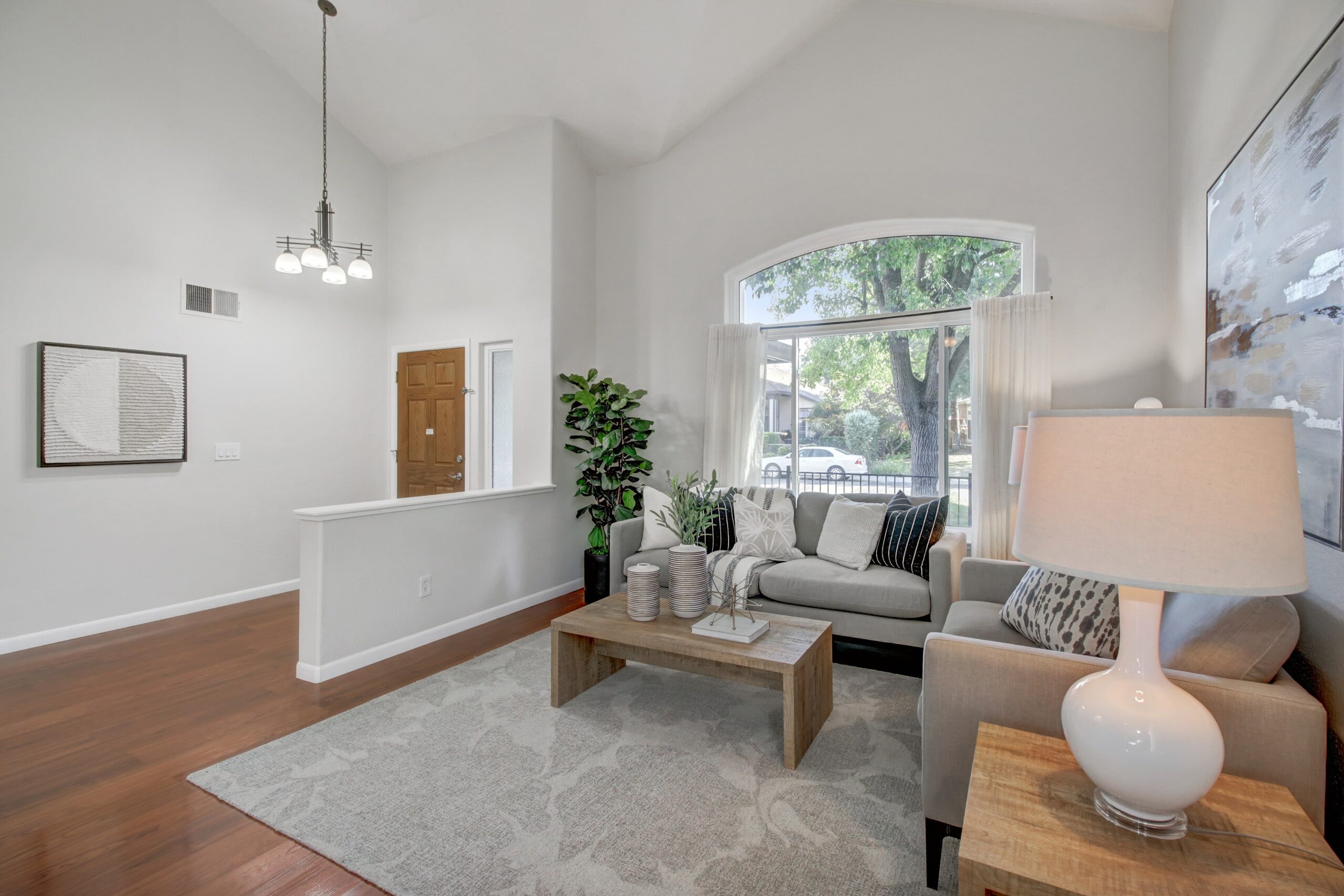 Keller Cir, Folsom - Premiere Home Staging & Design