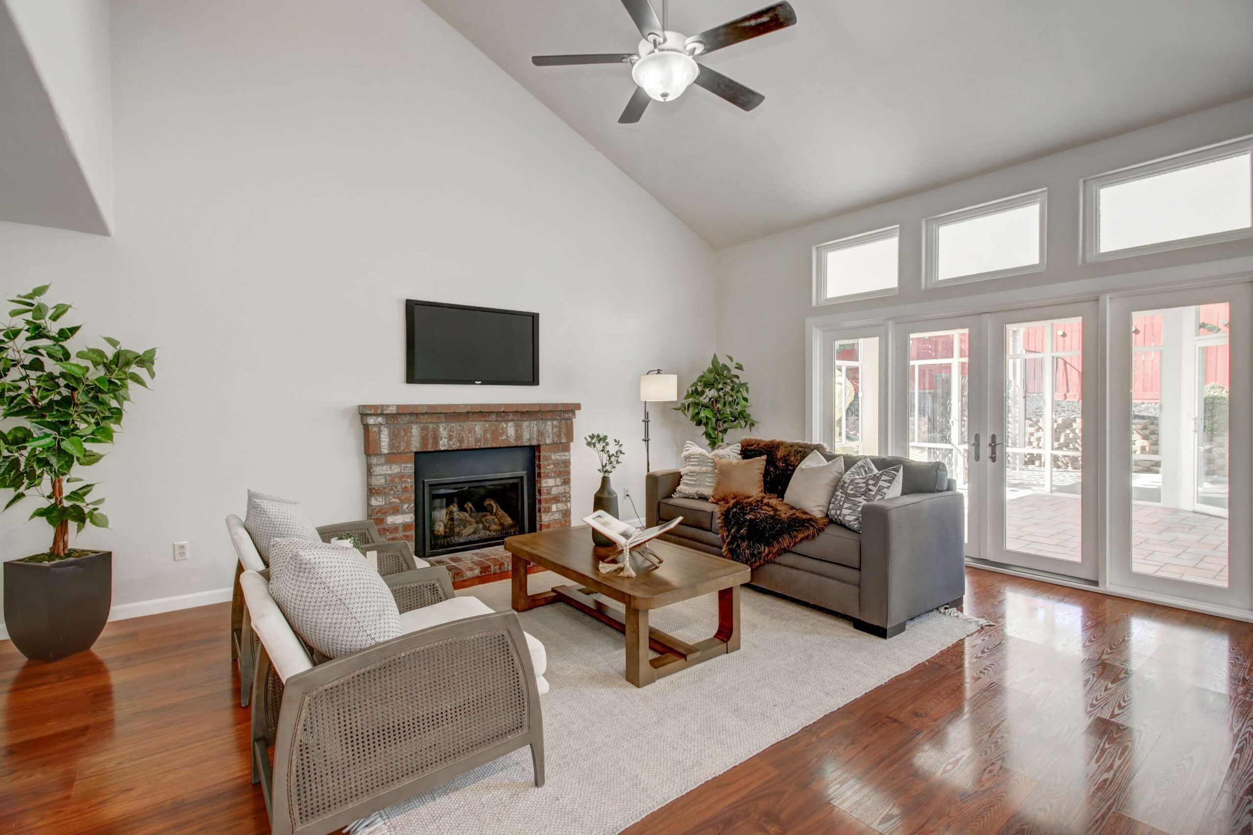 Keller Cir, Folsom - Premiere Home Staging & Design