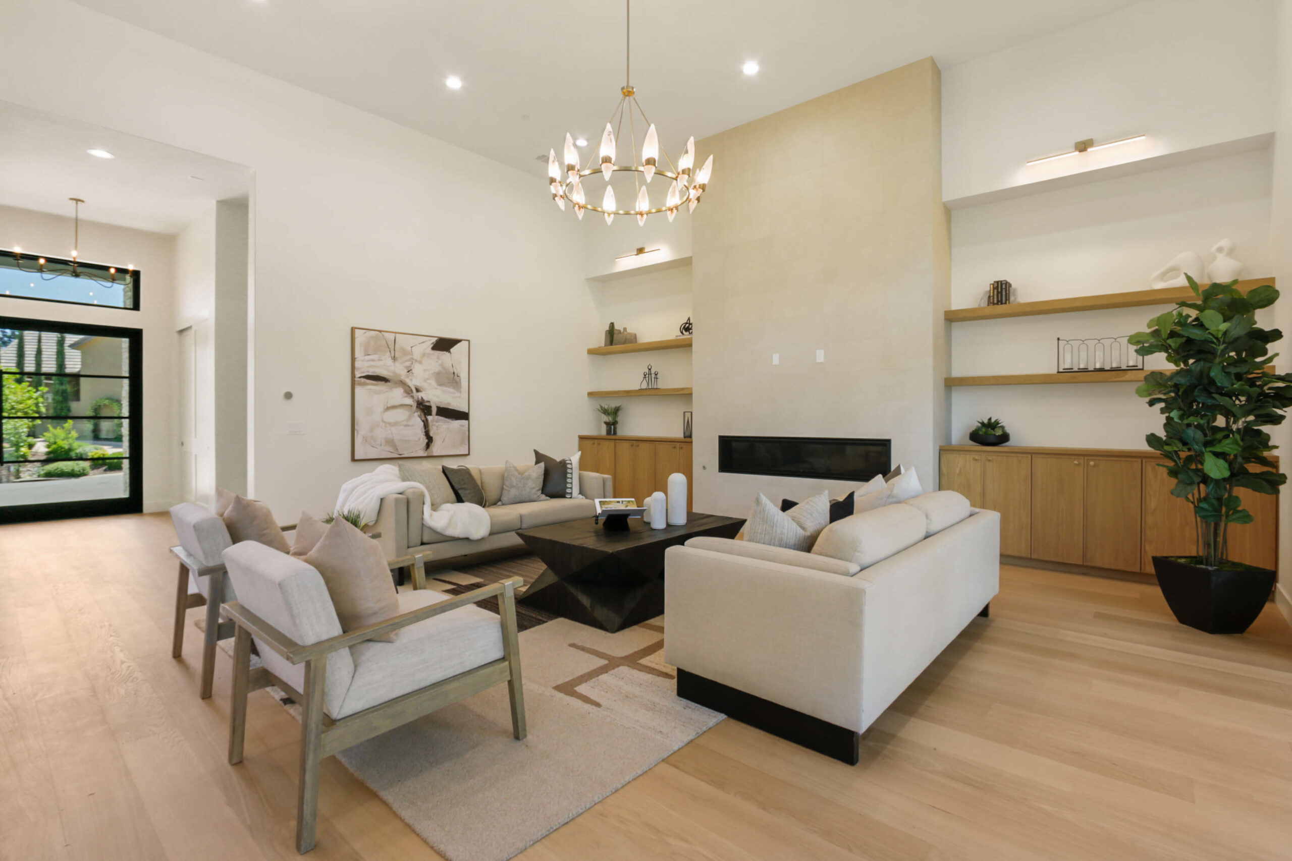 Pars Oak Ln, Carmichael - Premiere Home Staging & Design