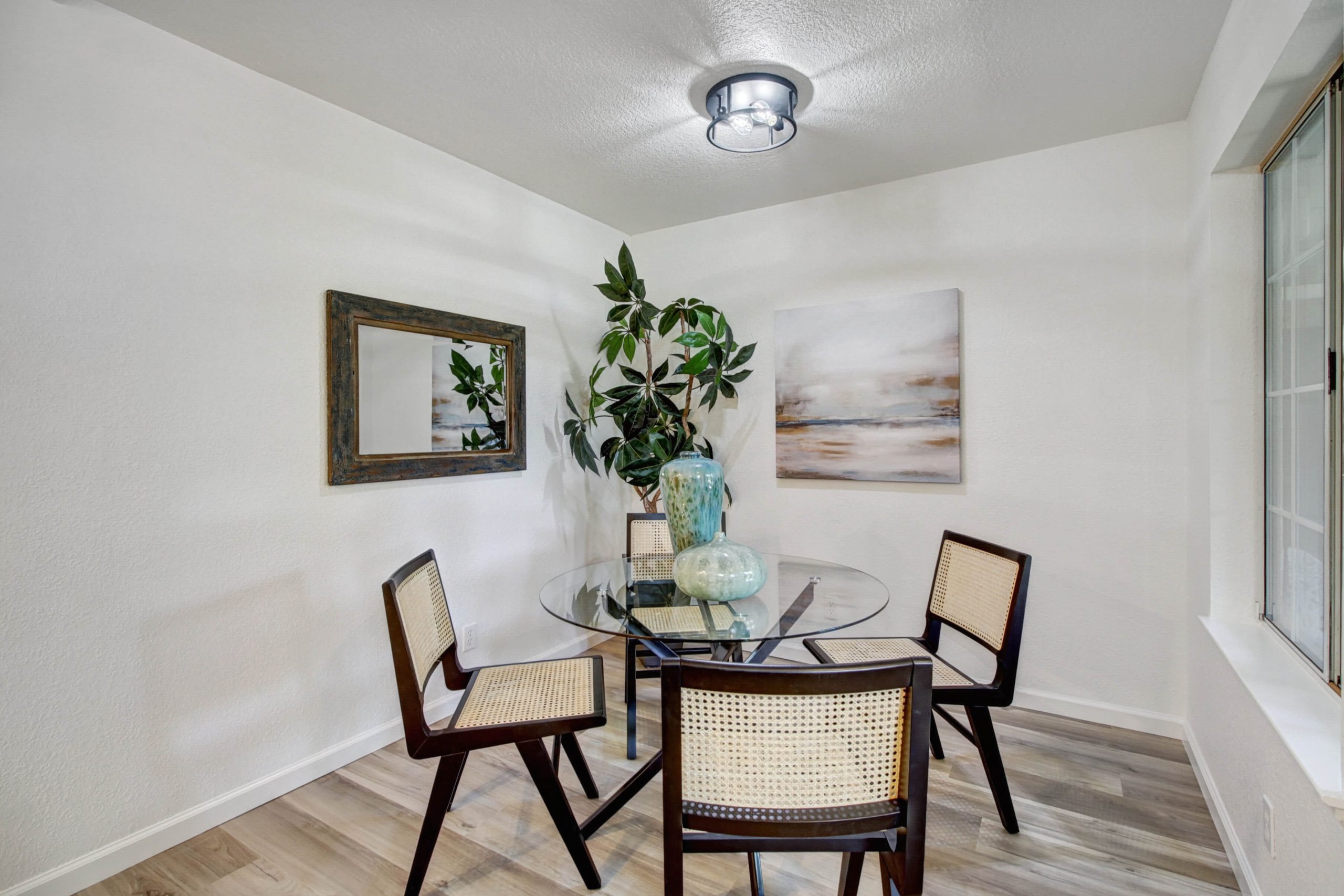 Pierpoint Cir, Folsom - Premiere Home Staging & Design