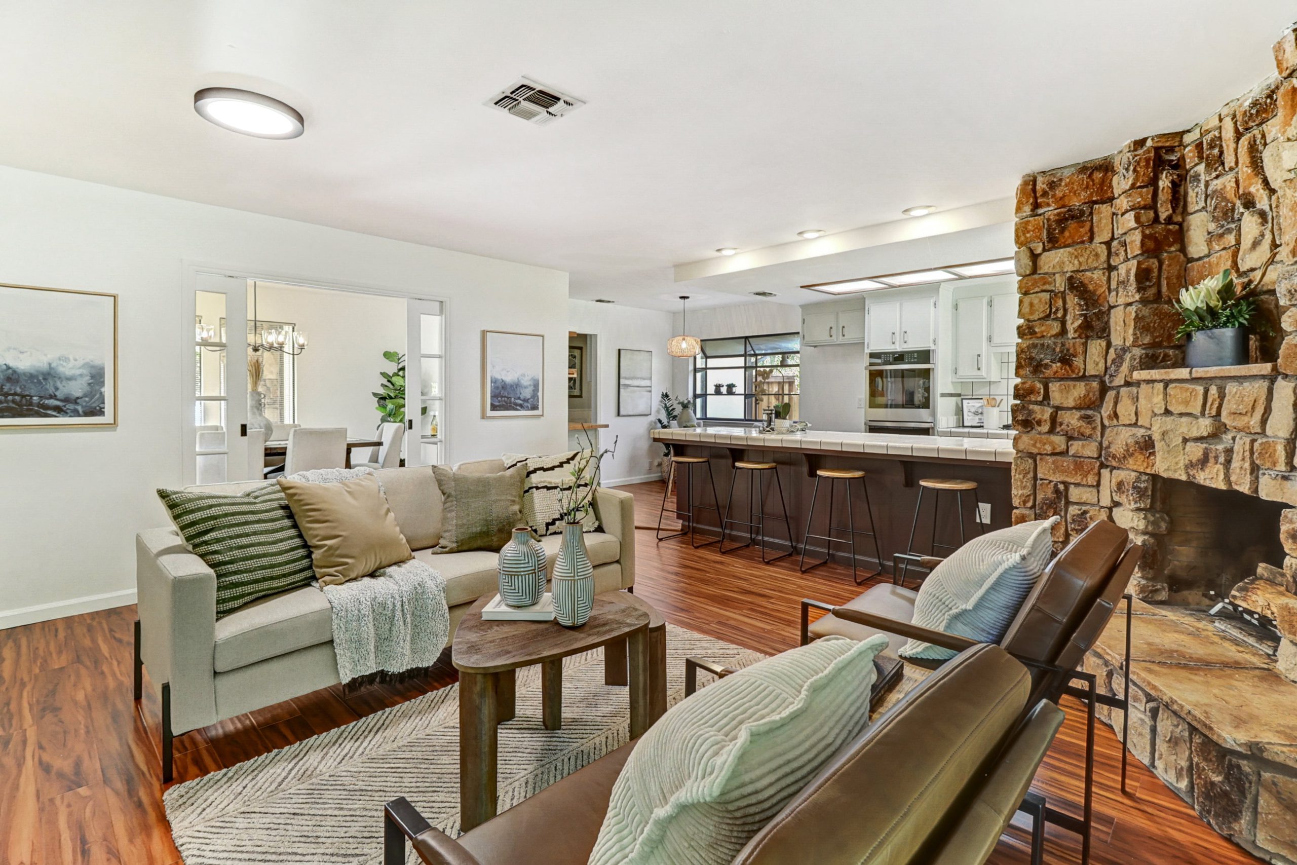 Reinhold St, Fair Oaks - Premiere Home Staging & Design