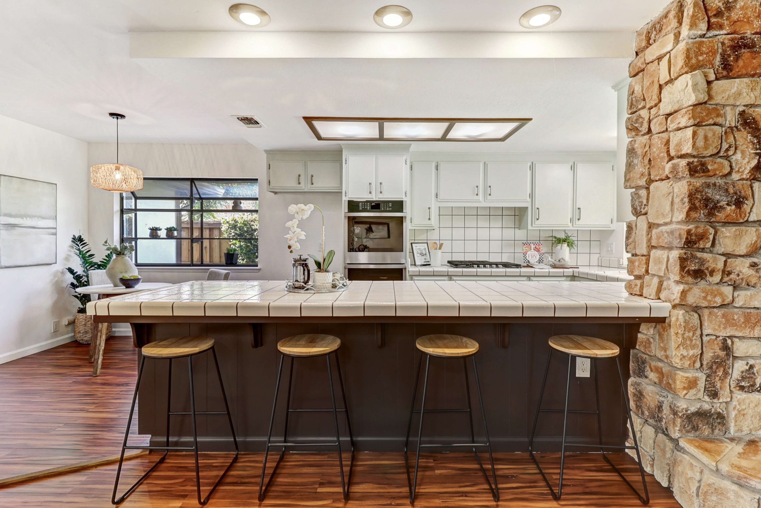 Reinhold St, Fair Oaks - Premiere Home Staging & Design