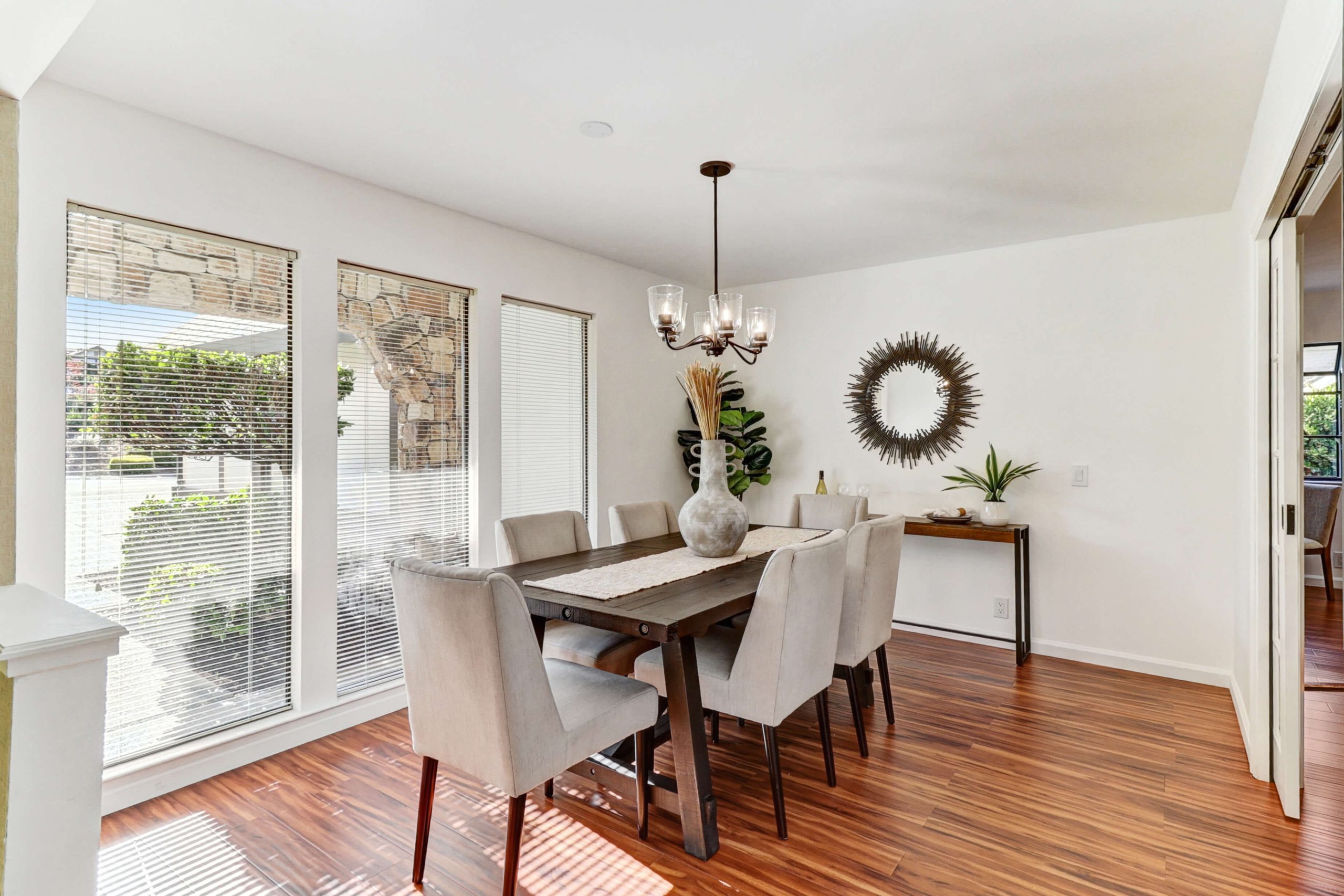 Reinhold St, Fair Oaks - Premiere Home Staging & Design