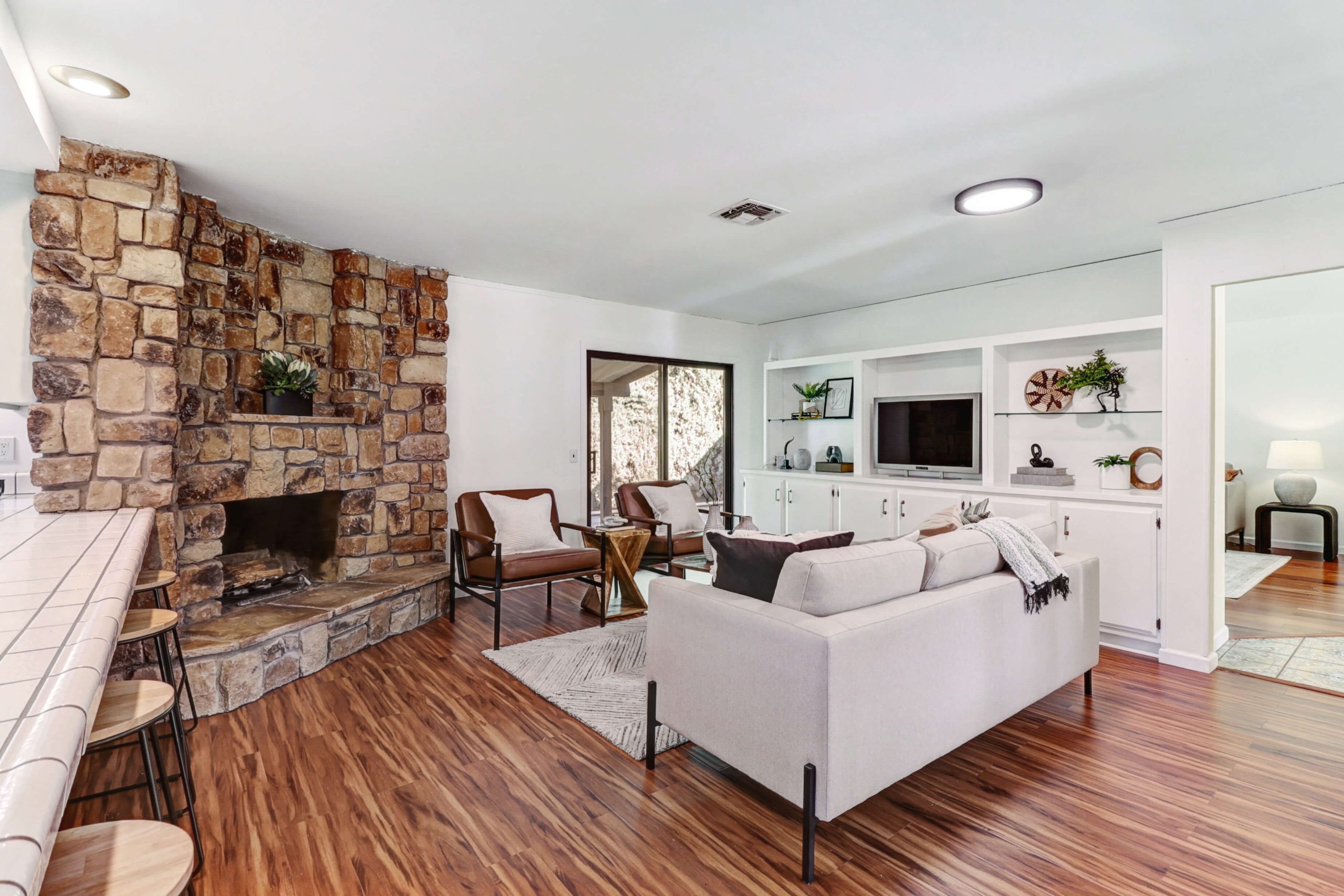 Reinhold St, Fair Oaks - Premiere Home Staging & Design