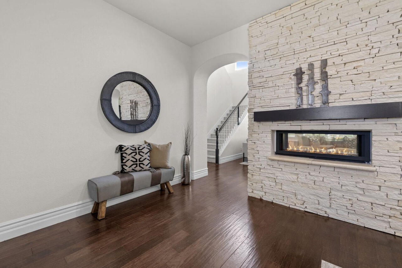 Summer Breeze Ct, Roseville - Premiere Home Staging & Design