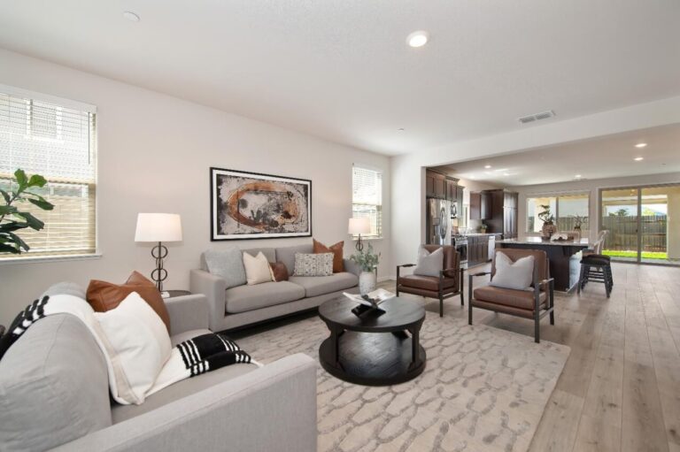 Swallowtail Ct, Roseville - Premiere Home Staging & Design