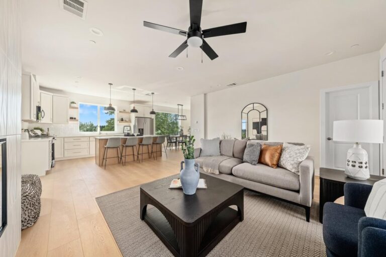 Swenson Ct, Auburn - Premiere Home Staging & Design