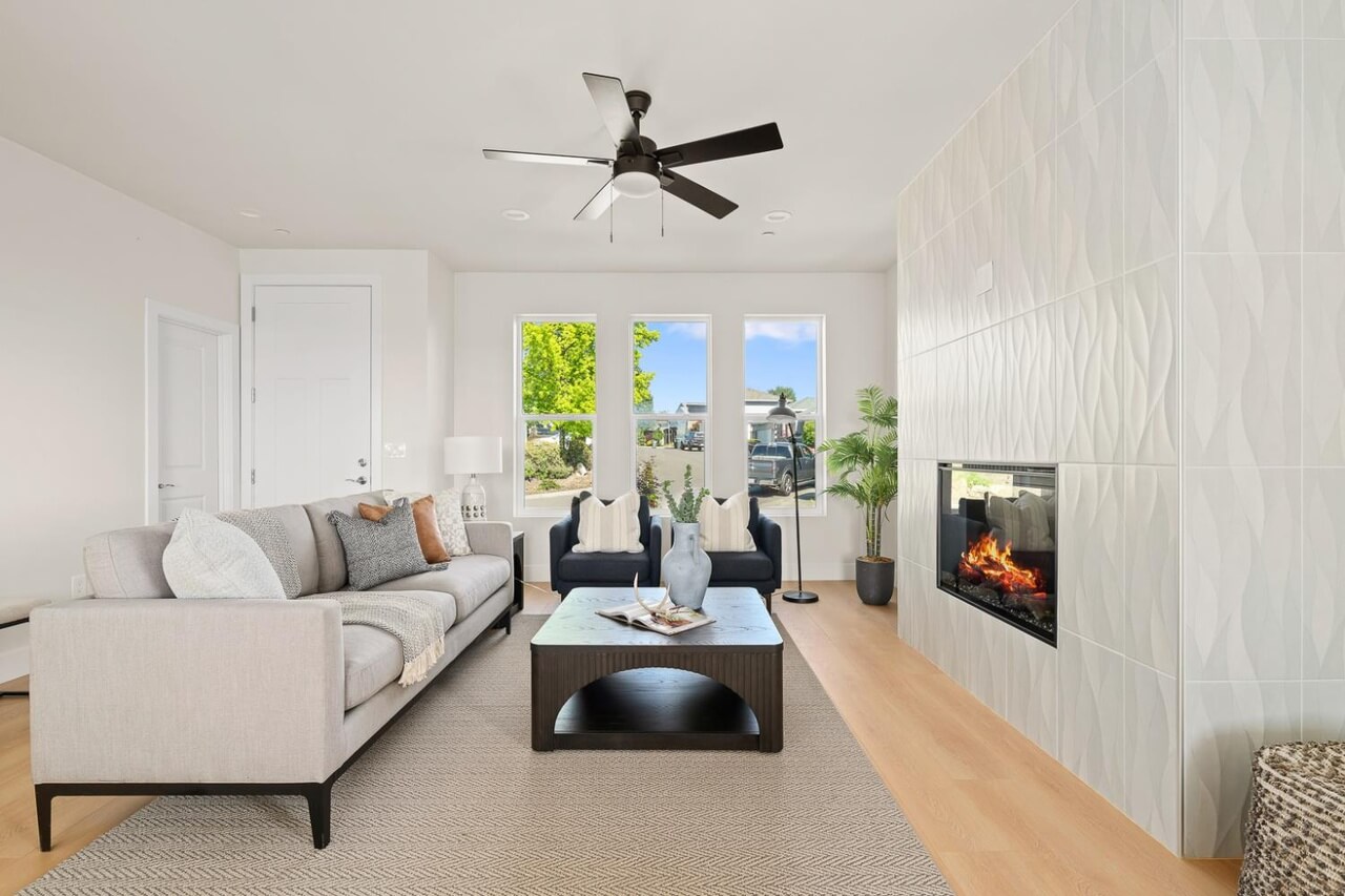 Swenson Ct, Auburn - Premiere Home Staging & Design