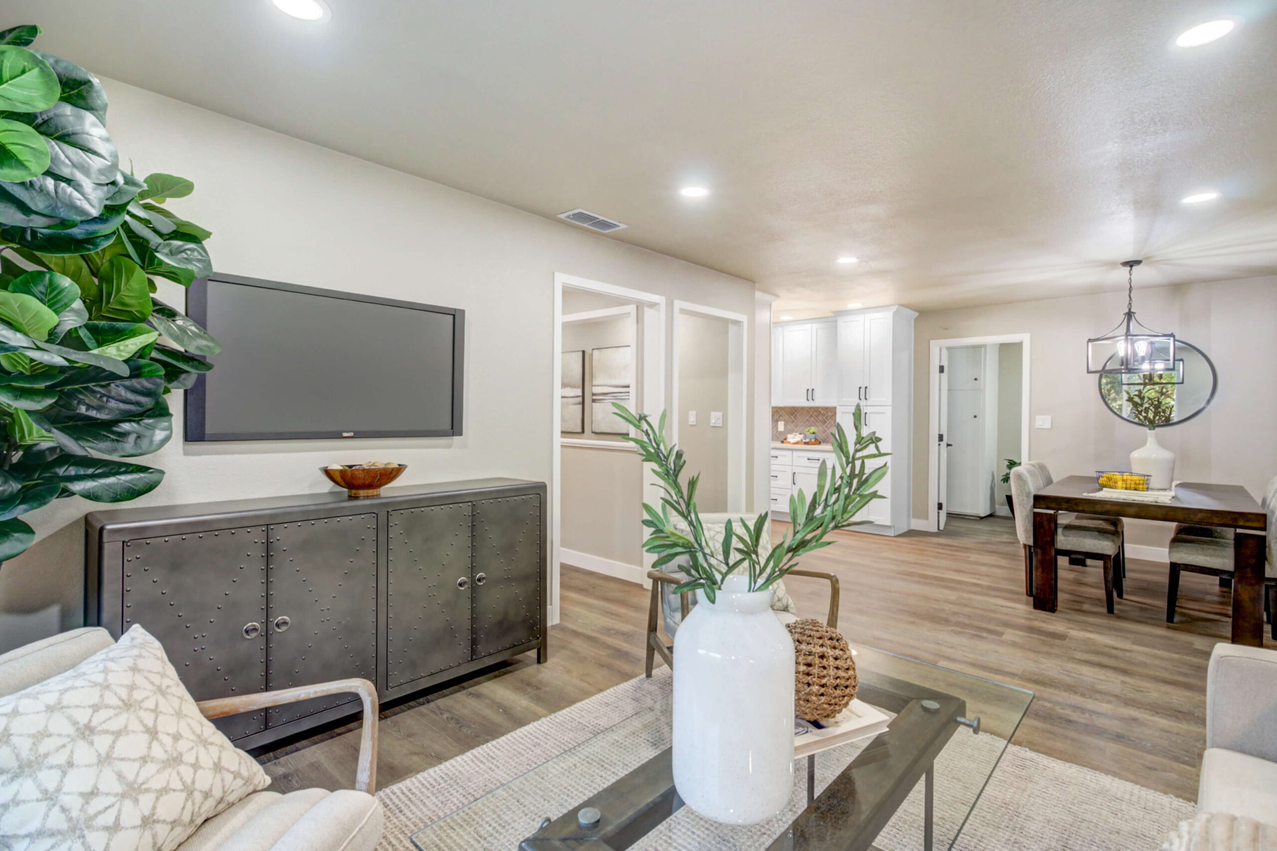 Valhalla Dr, Carmichael - Premiere Home Staging & Design