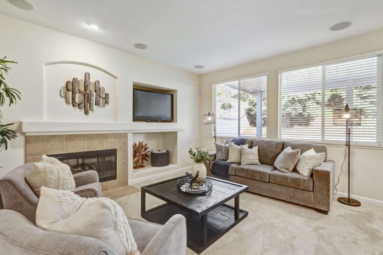 Copper Glen Cir, Roseville - Premiere Home Staging & Design