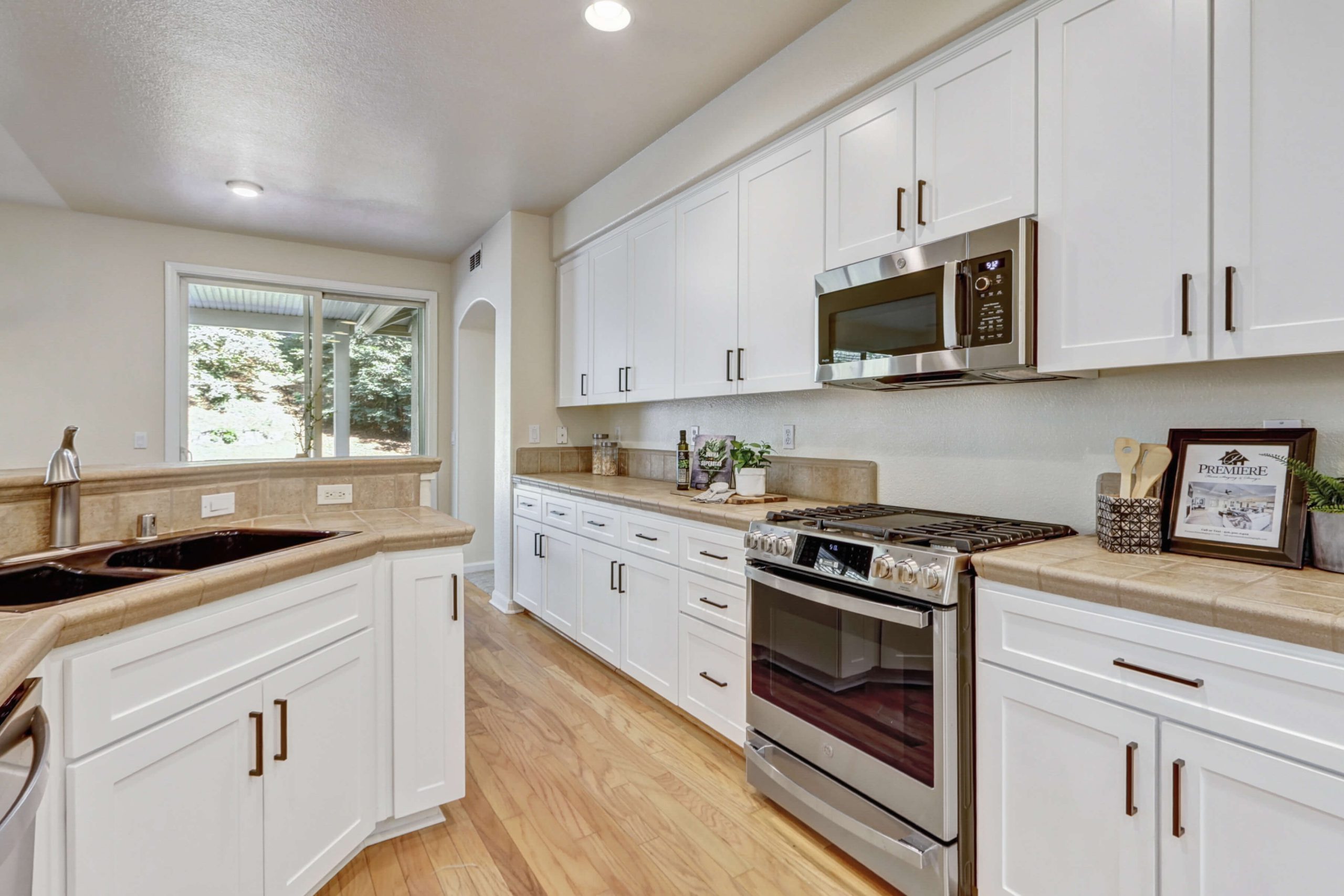 Copper Glen Cir, Roseville - Premiere Home Staging & Design