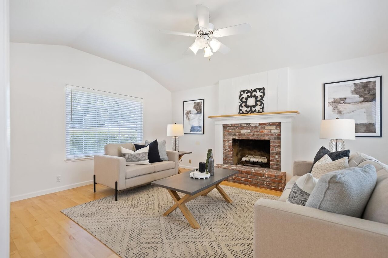 Blue Jay Way, Citrus Heights - Premiere Home Staging & Design