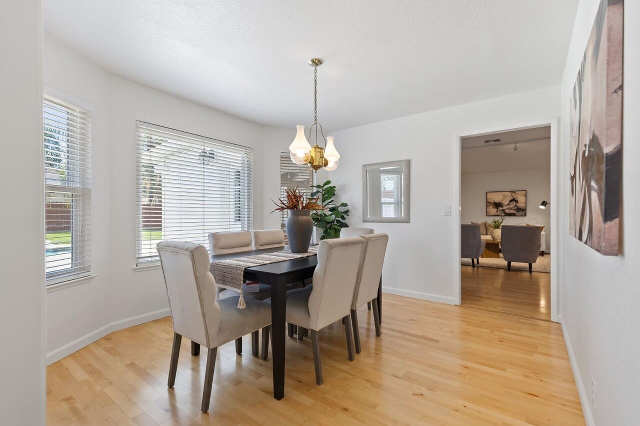 Blue Jay Way, Citrus Heights - Premiere Home Staging & Design