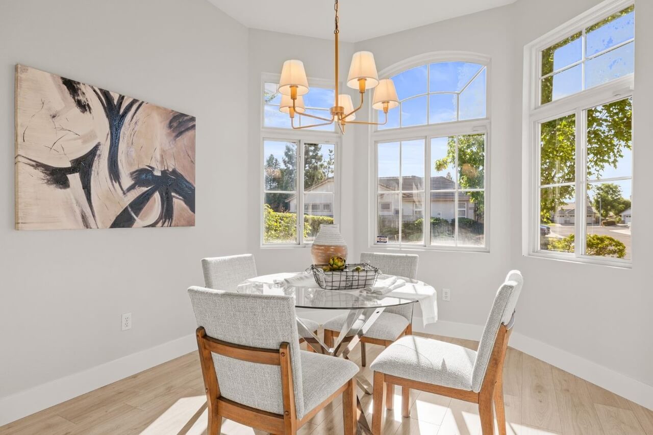 Cottage Ln, Roseville - Premiere Home Staging & Design