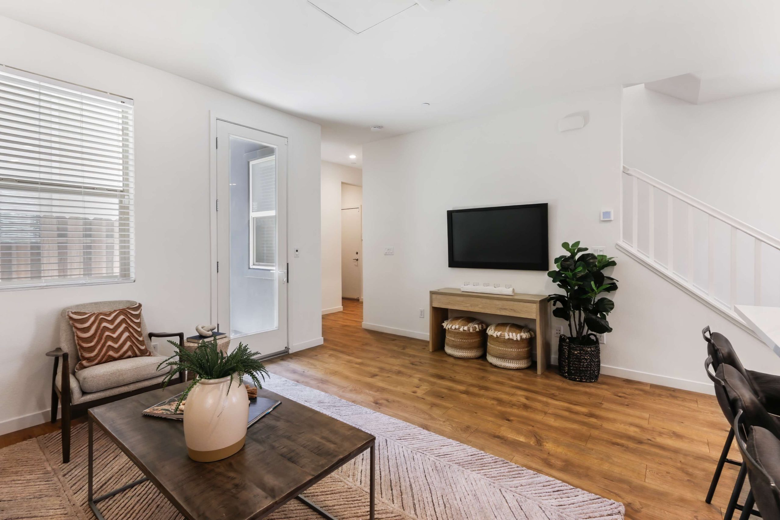 Crate Ave, Sacramento - Premiere Home Staging & Design