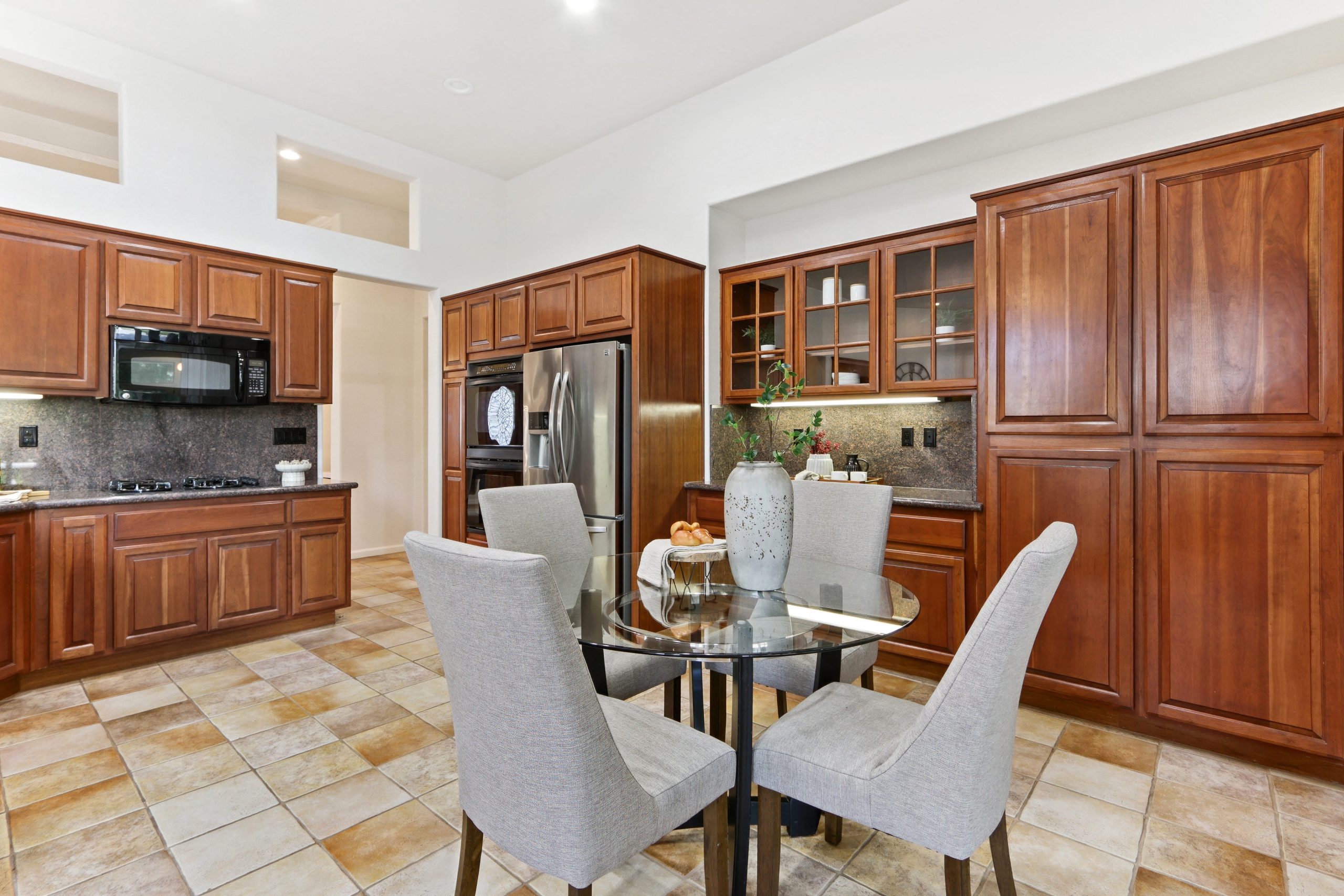 Hawk Crest Wat, Roseville - Premiere Home Staging & Design