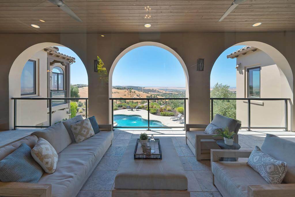 Moreau Ct, El Dorado Hills - Premiere Home Staging & Design