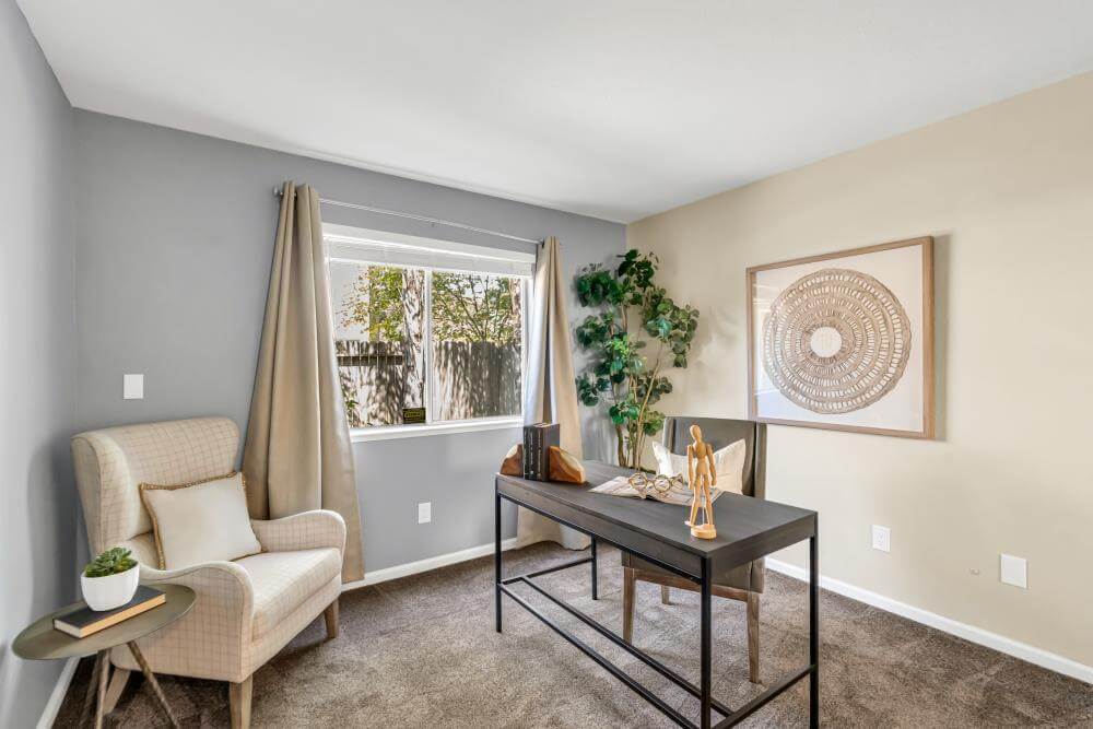 S Lexington, Folsom - Premiere Home Staging & Design