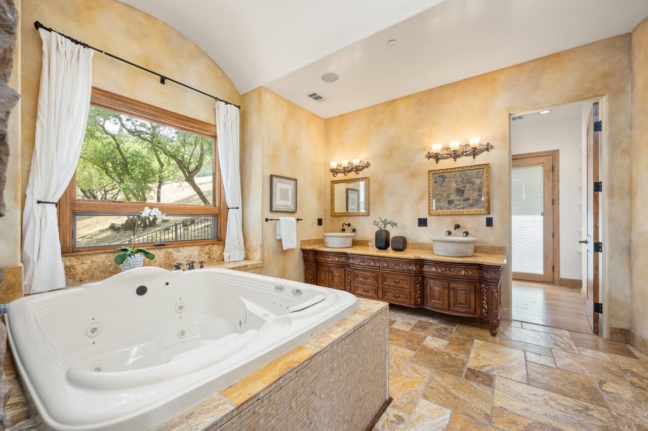 Shoreline Pointe, El Dorado Hills | Premiere Home Staging & Design