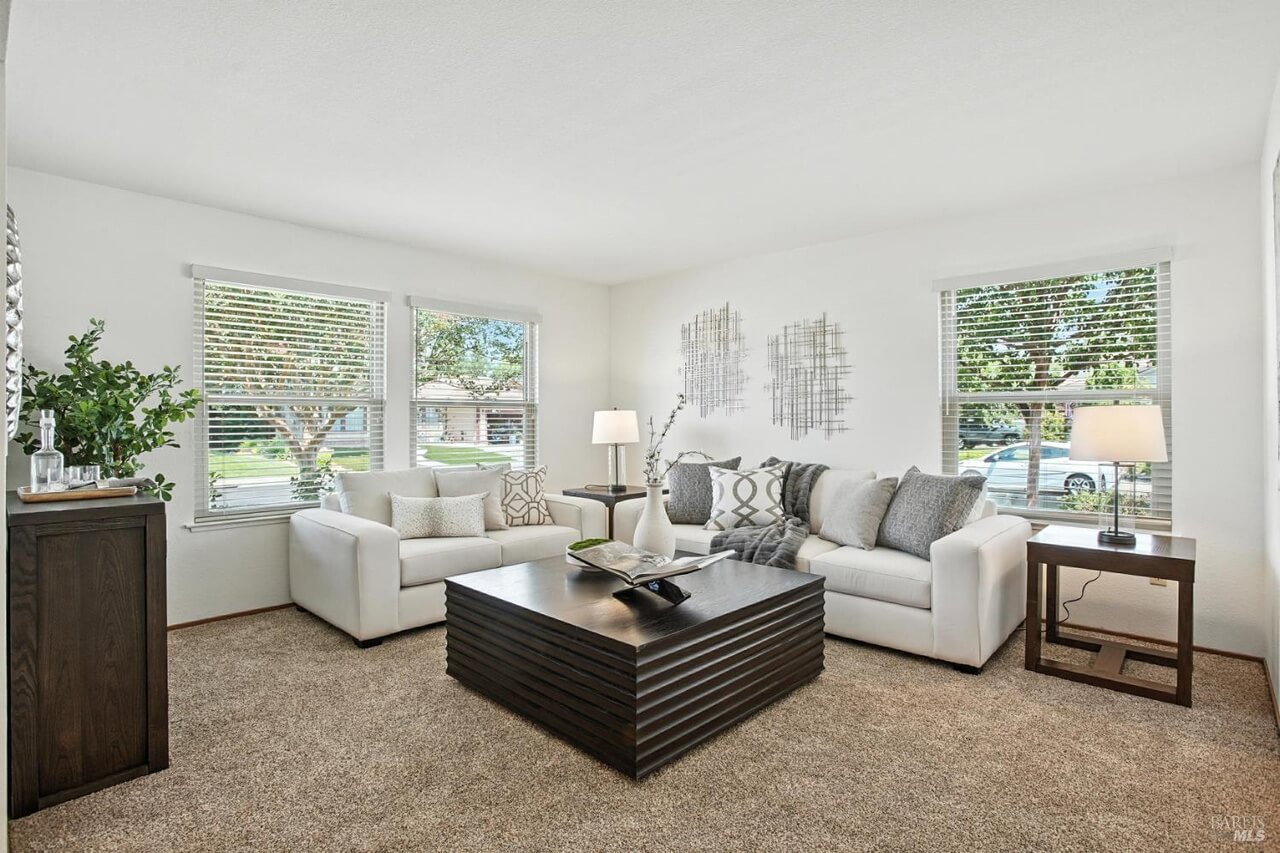 Stonewood Dr, Vacaville - Premiere Home Staging & Design