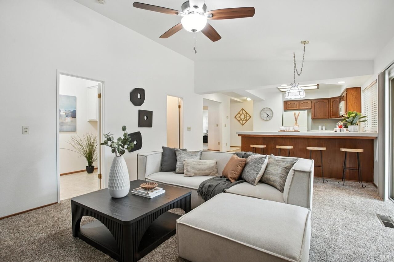 Stonewood Dr, Vacaville - Premiere Home Staging & Design