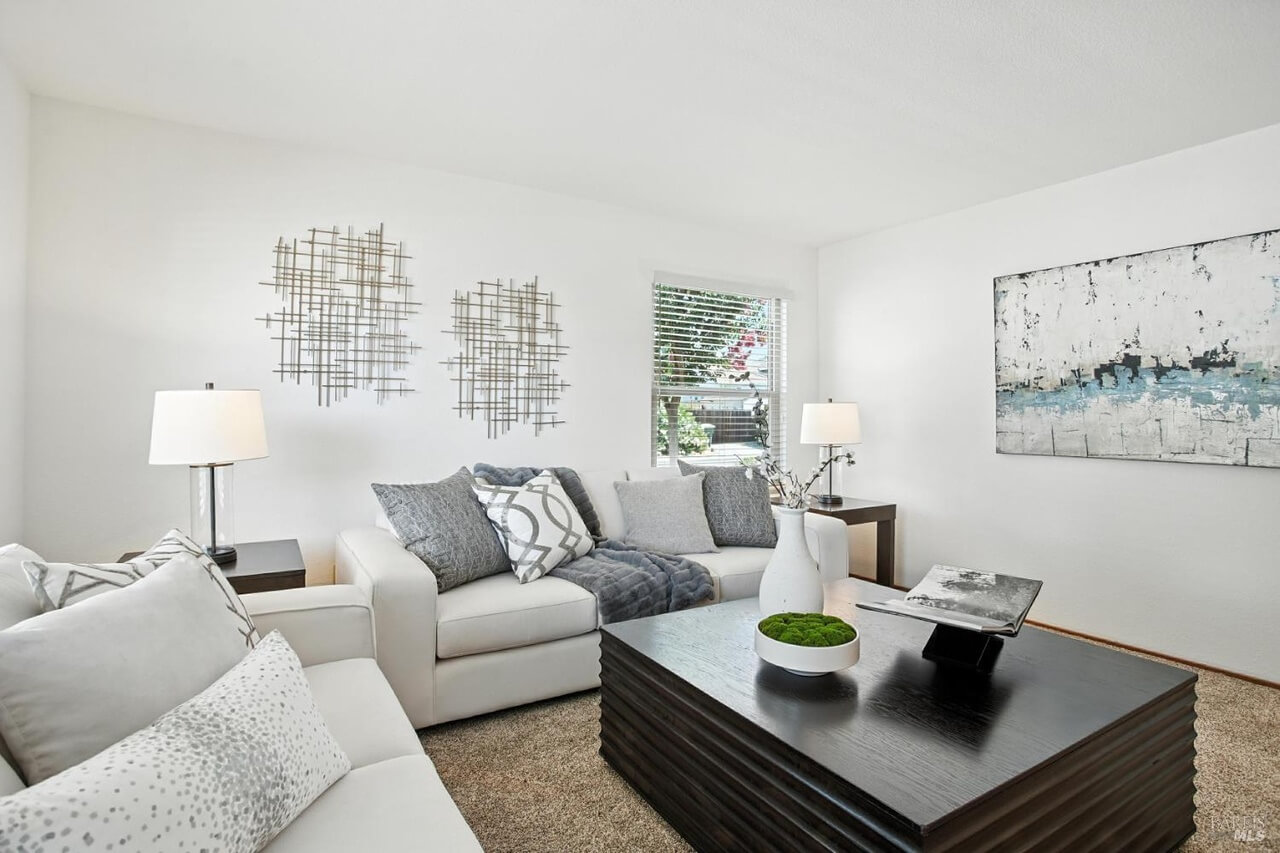 Stonewood Dr, Vacaville - Premiere Home Staging & Design