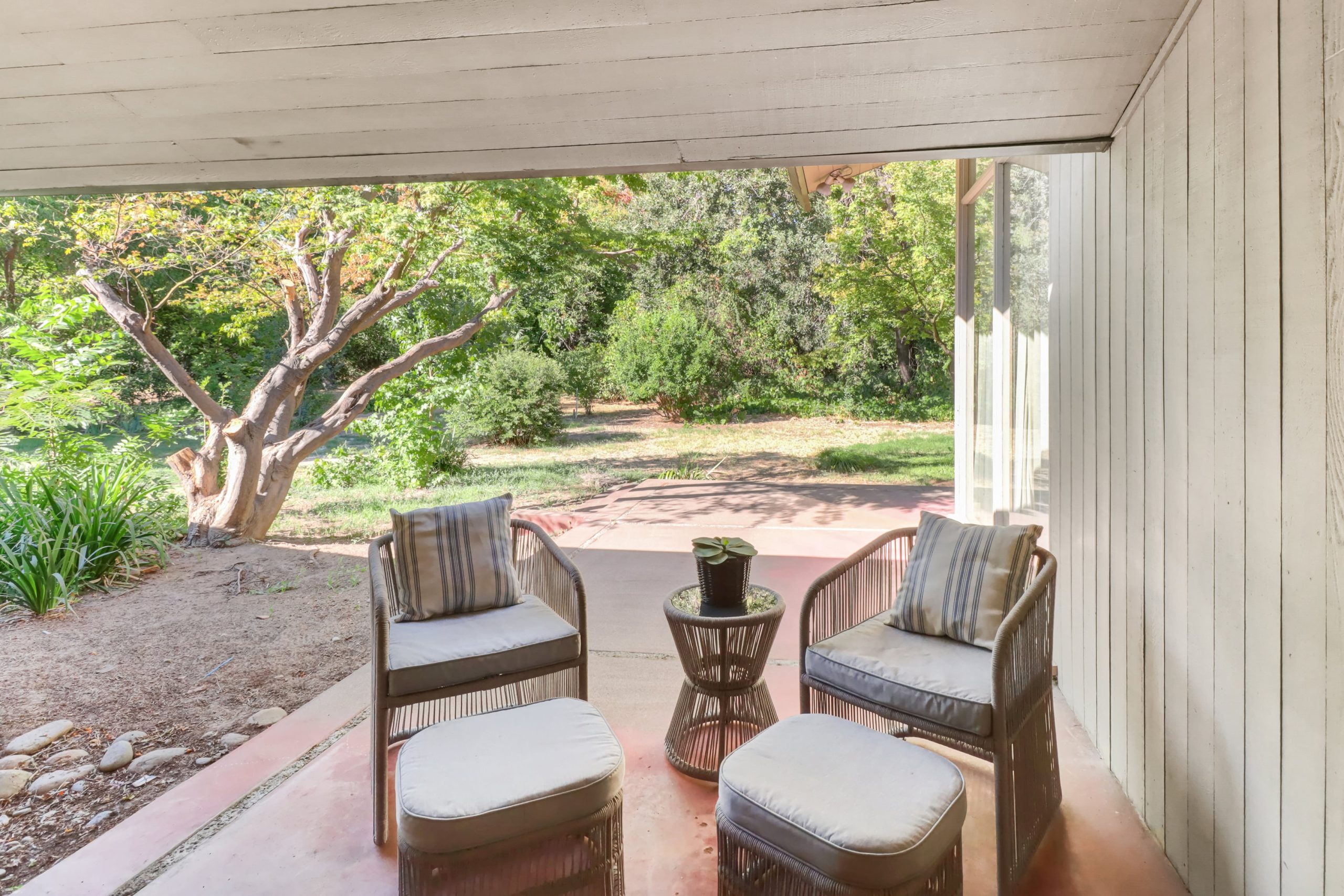 Barberry Ln, Sacramento - Premiere Home Staging & Design