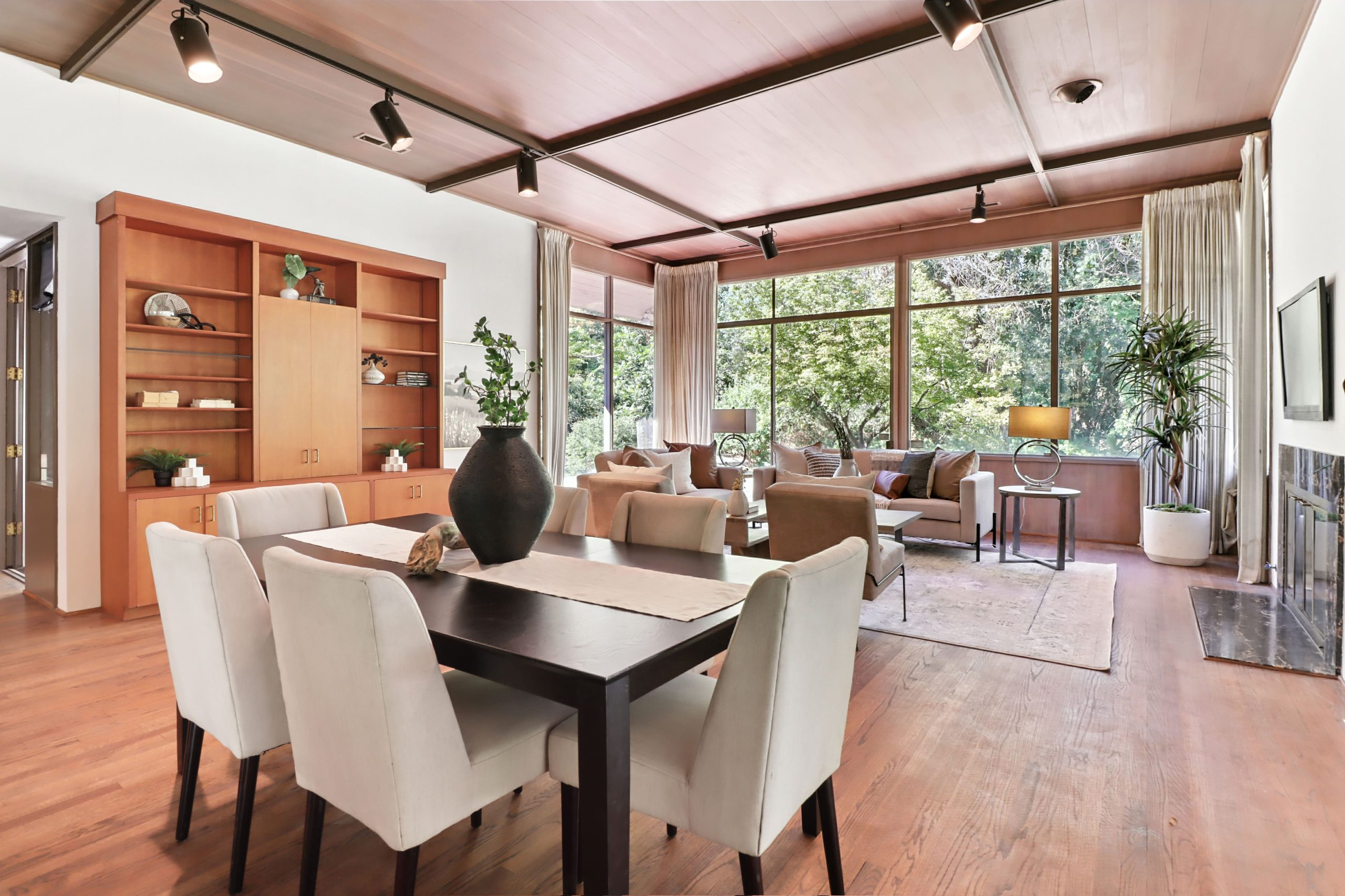 Barberry Ln, Sacramento - Premiere Home Staging & Design