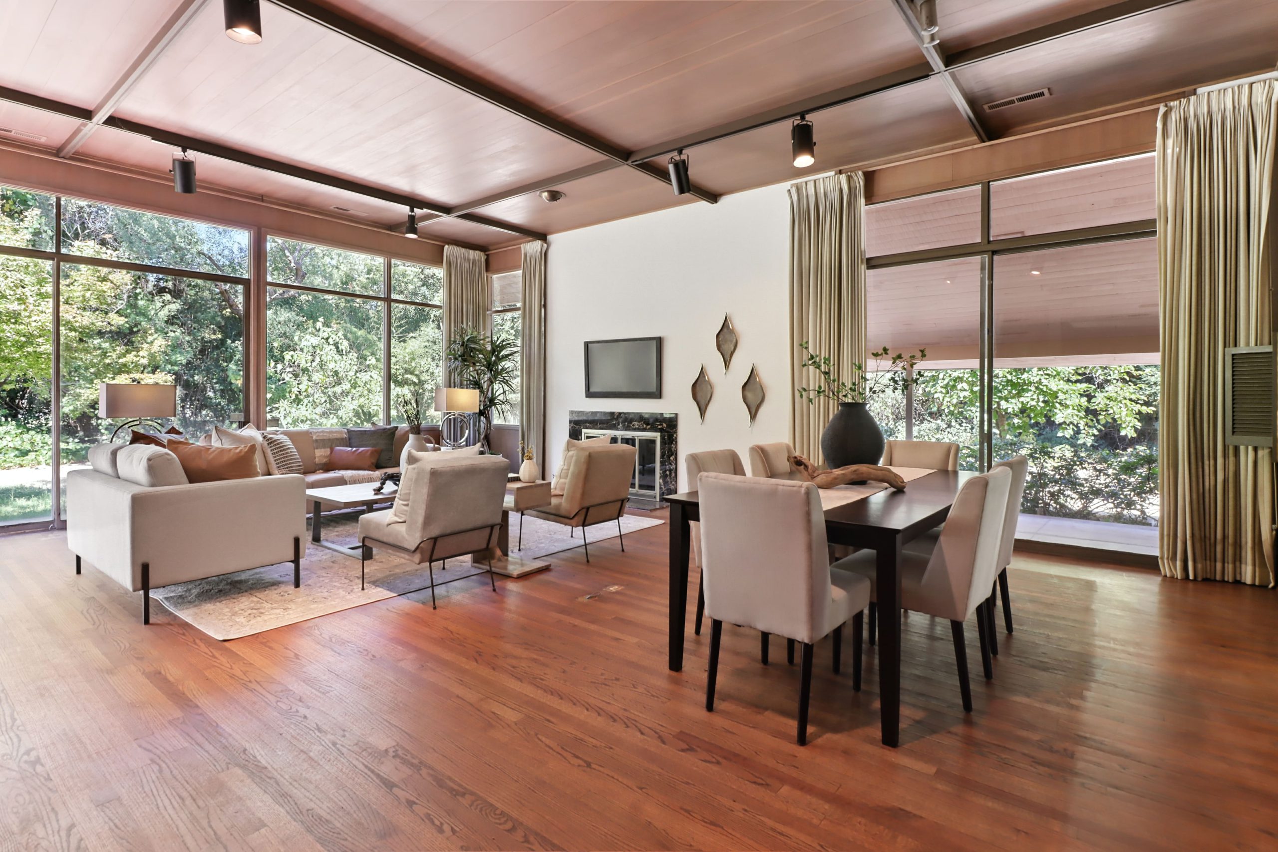 Barberry Ln, Sacramento - Premiere Home Staging & Design