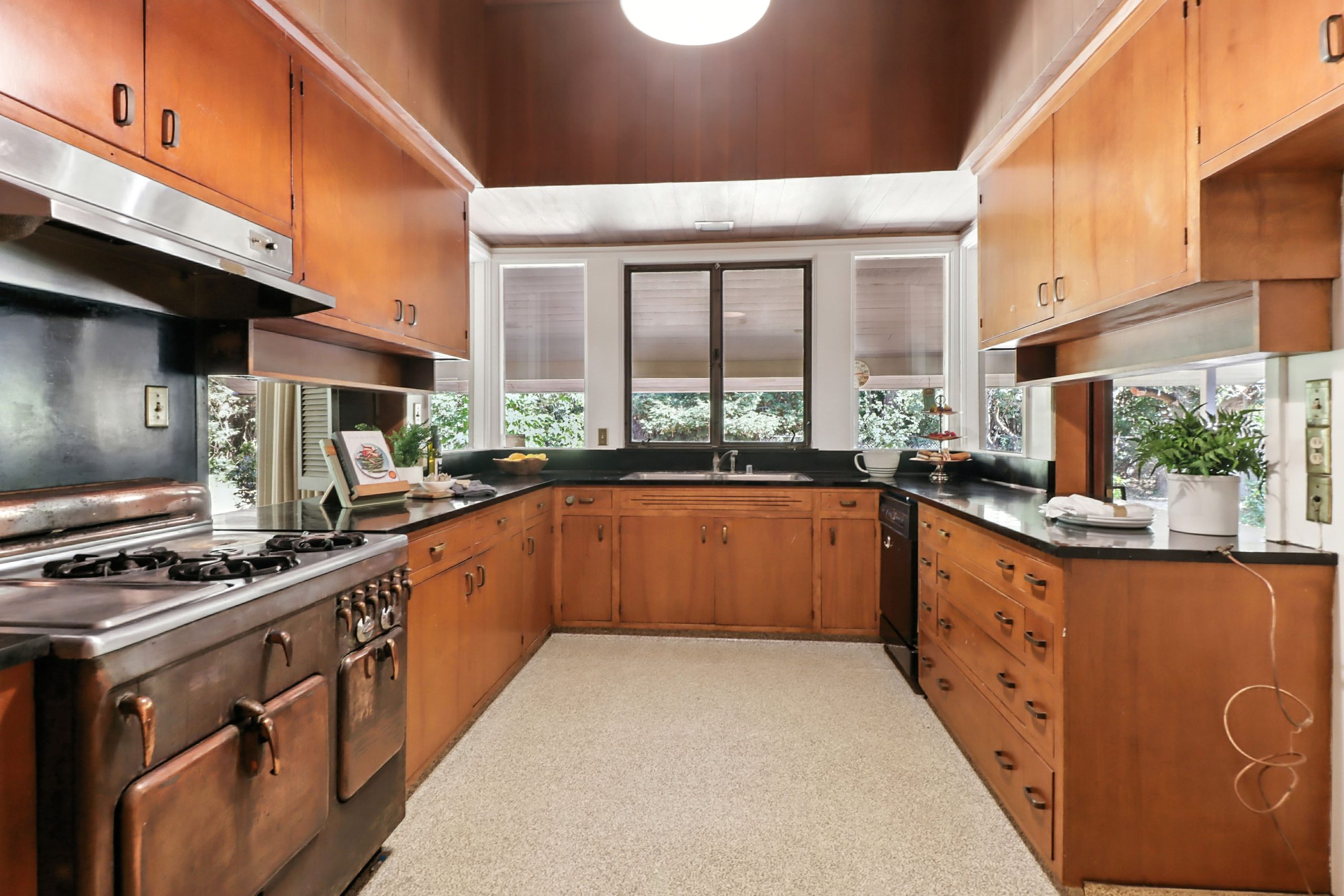 Barberry Ln, Sacramento - Premiere Home Staging & Design