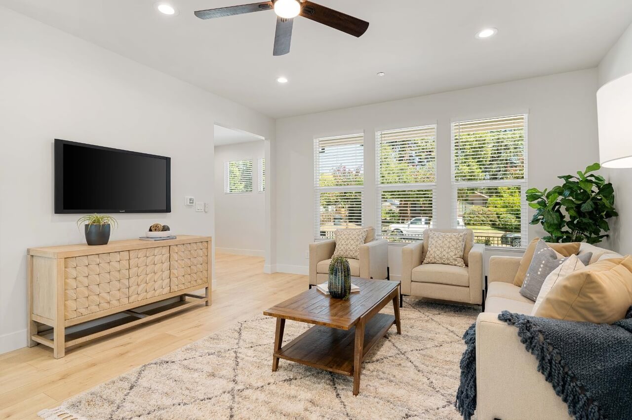 D St, Roseville - Premiere Home Staging & Design