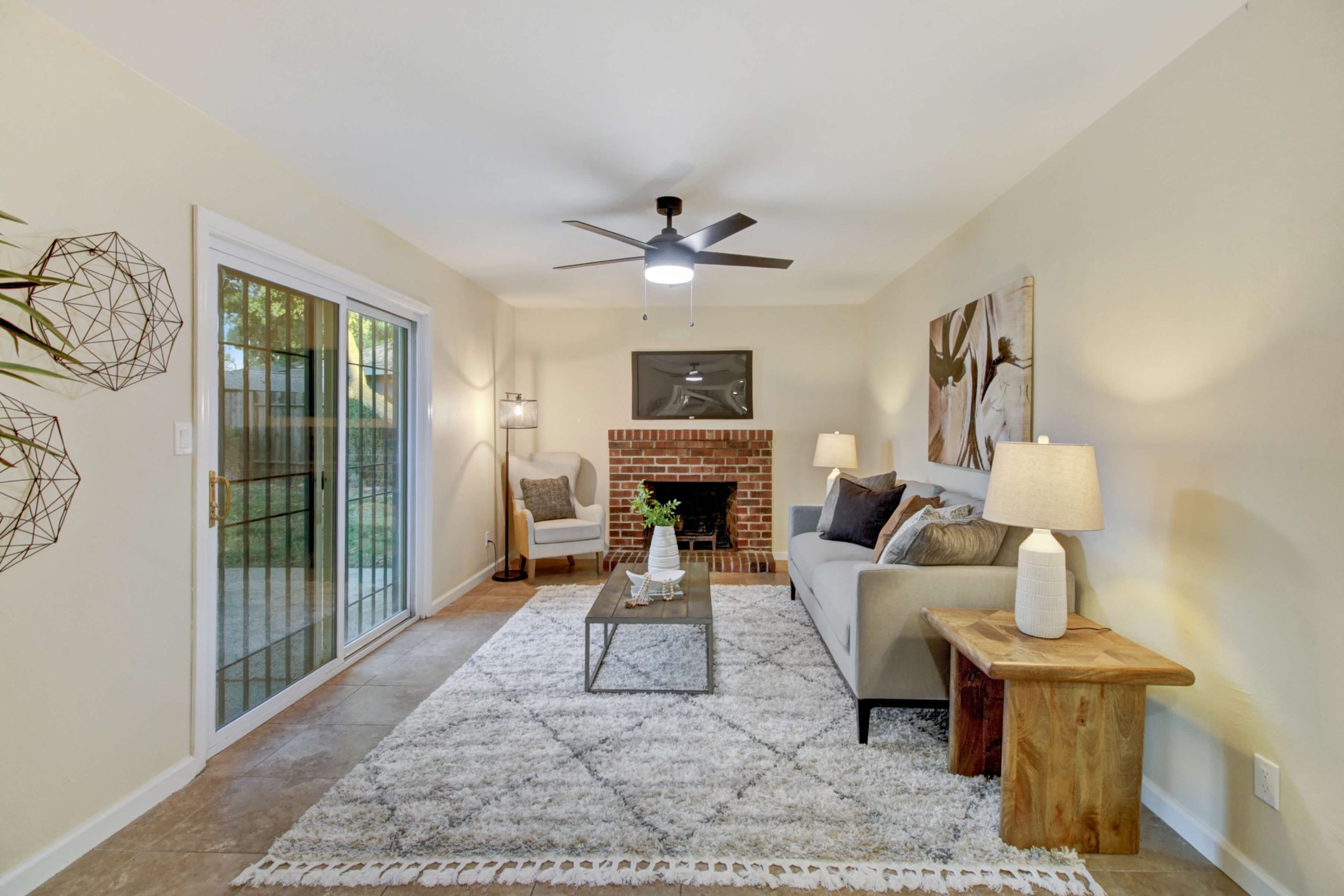Drury Ct, Sacramento - Premiere Home Staging & Design