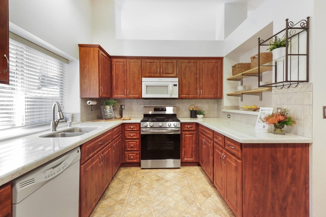 Hortaleza Pl, Davis - Premiere Home Staging & Design