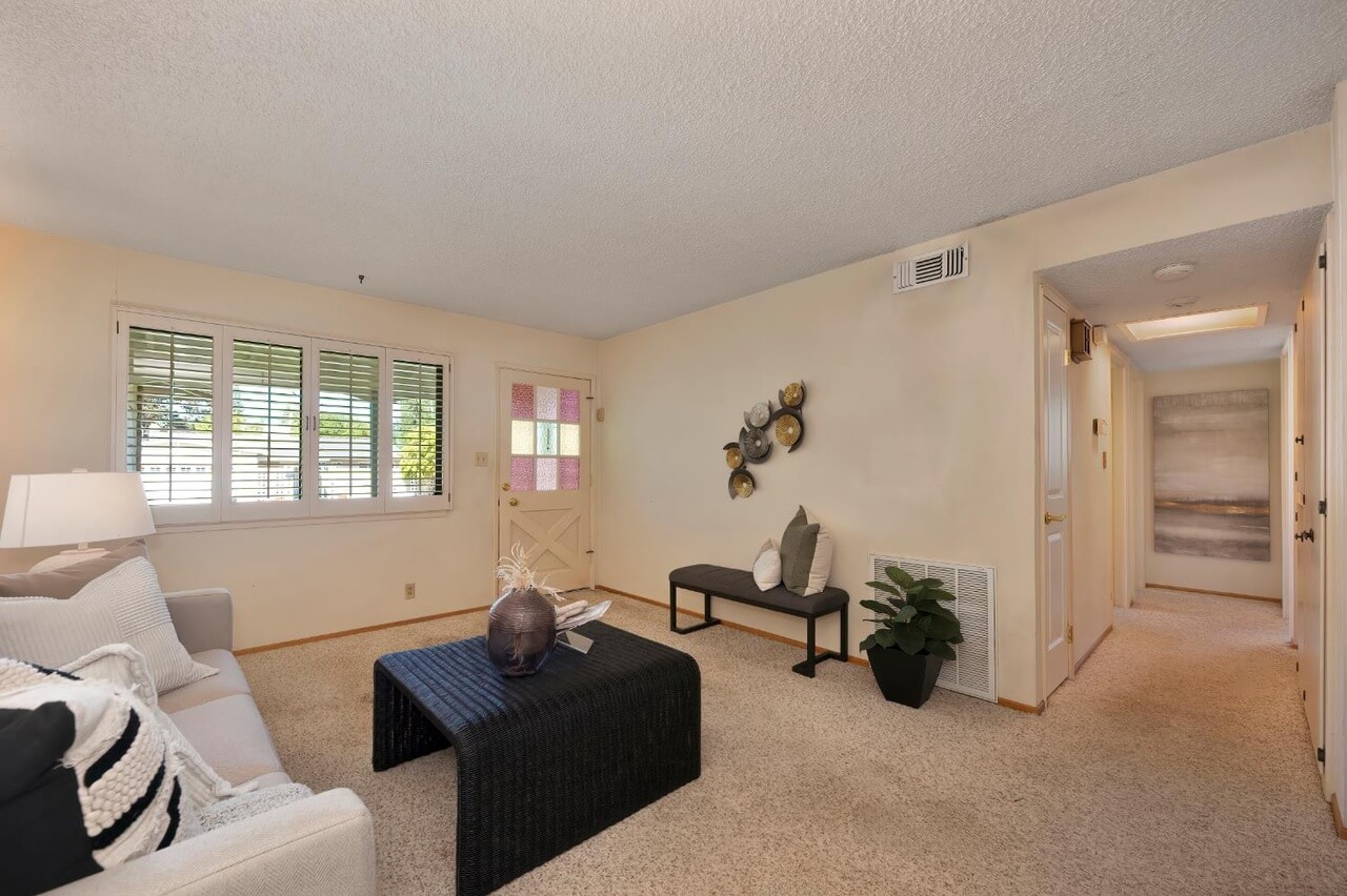La Cumbra Cir, El Dorado Hills - Premiere Home Staging & Design