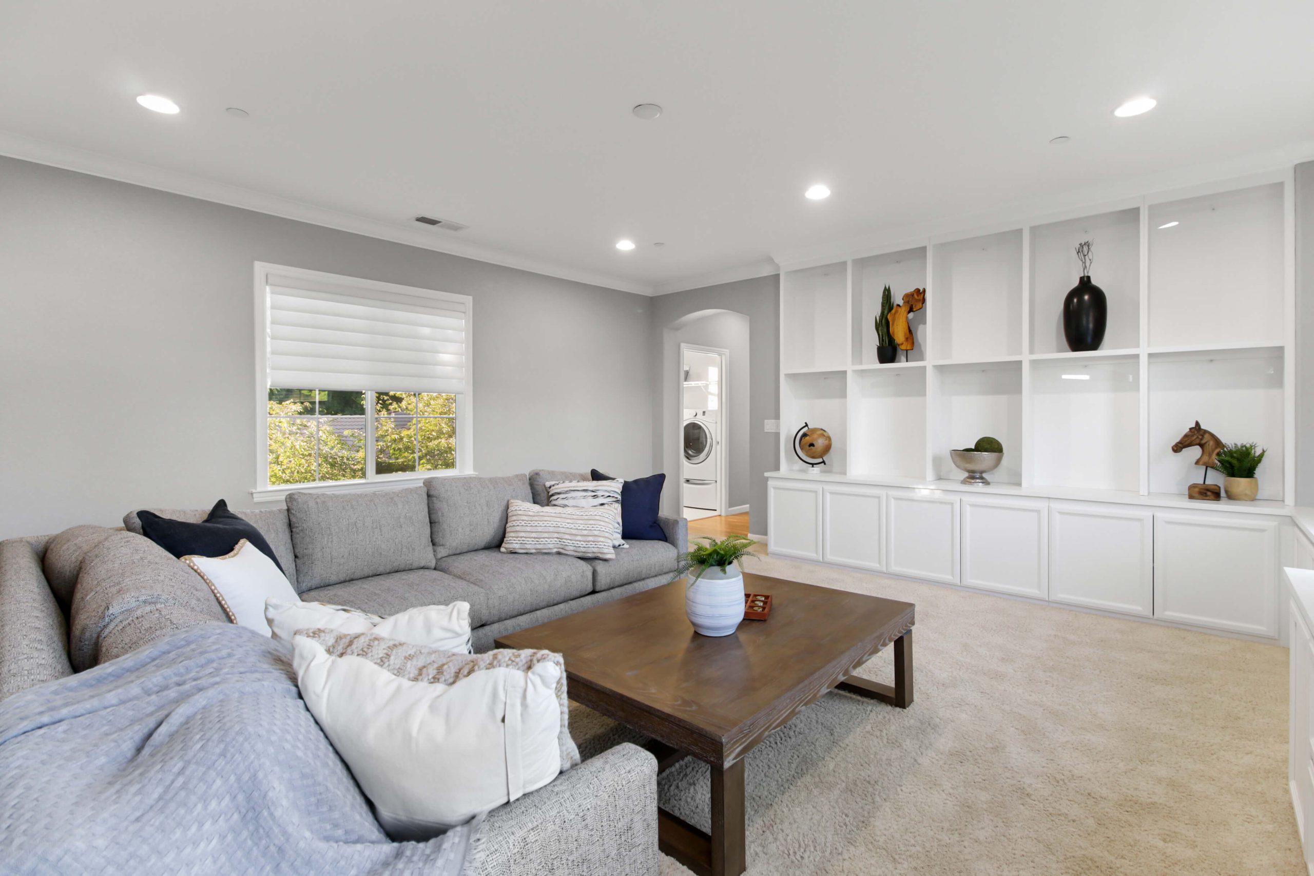Little Isle Ln, Sacramento - Premiere Home Staging & Design