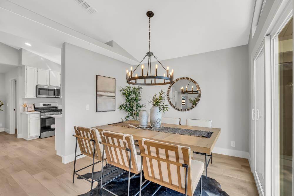 Pinedale Ave, Sacramento - Premiere Home Staging & Design