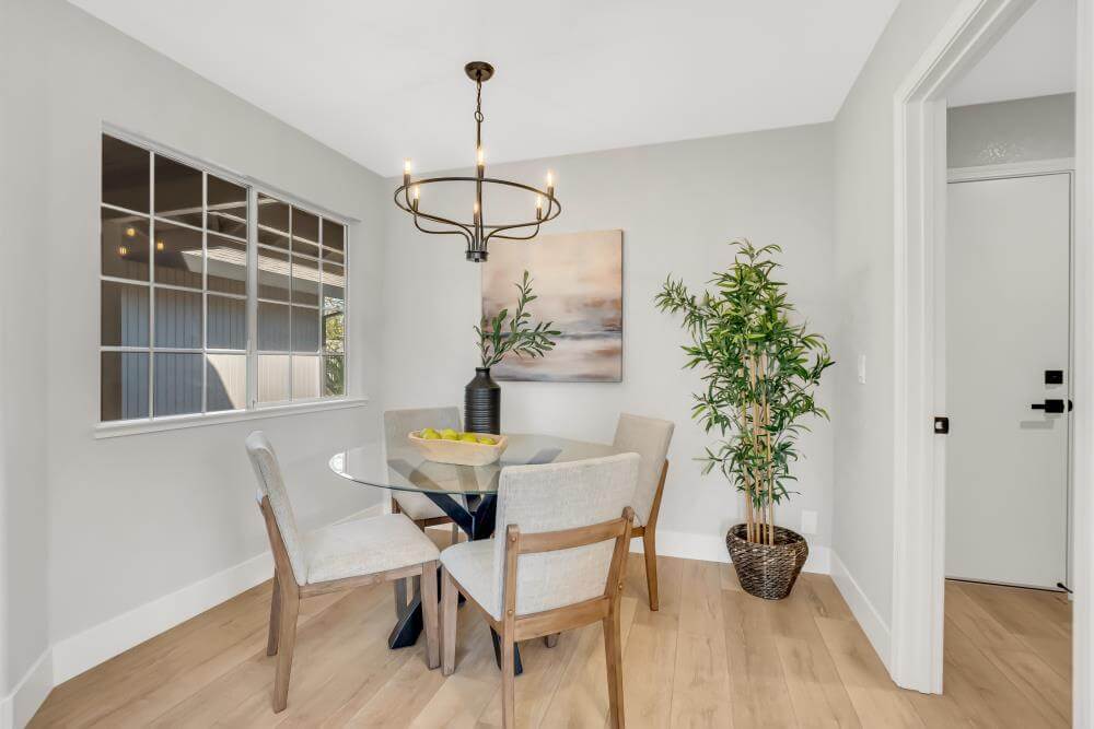 Pinedale Ave, Sacramento - Premiere Home Staging & Design