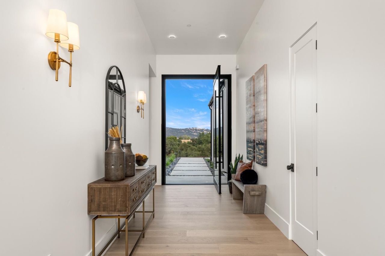 Rattlesnake Rd, Newcastle - Premiere Home Staging & Design