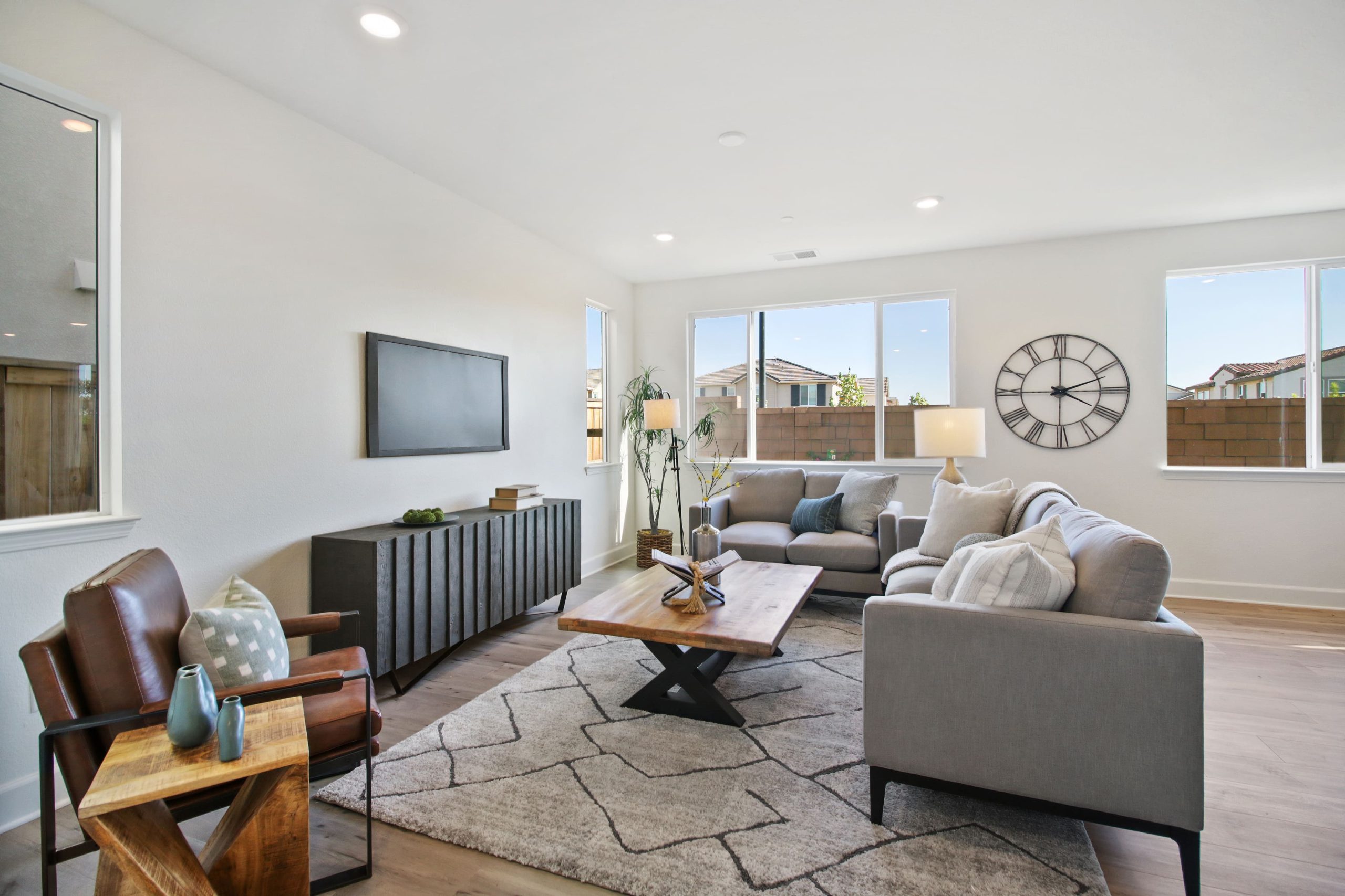 Sanderson Dr, Folsom - Premiere Home Staging & Design