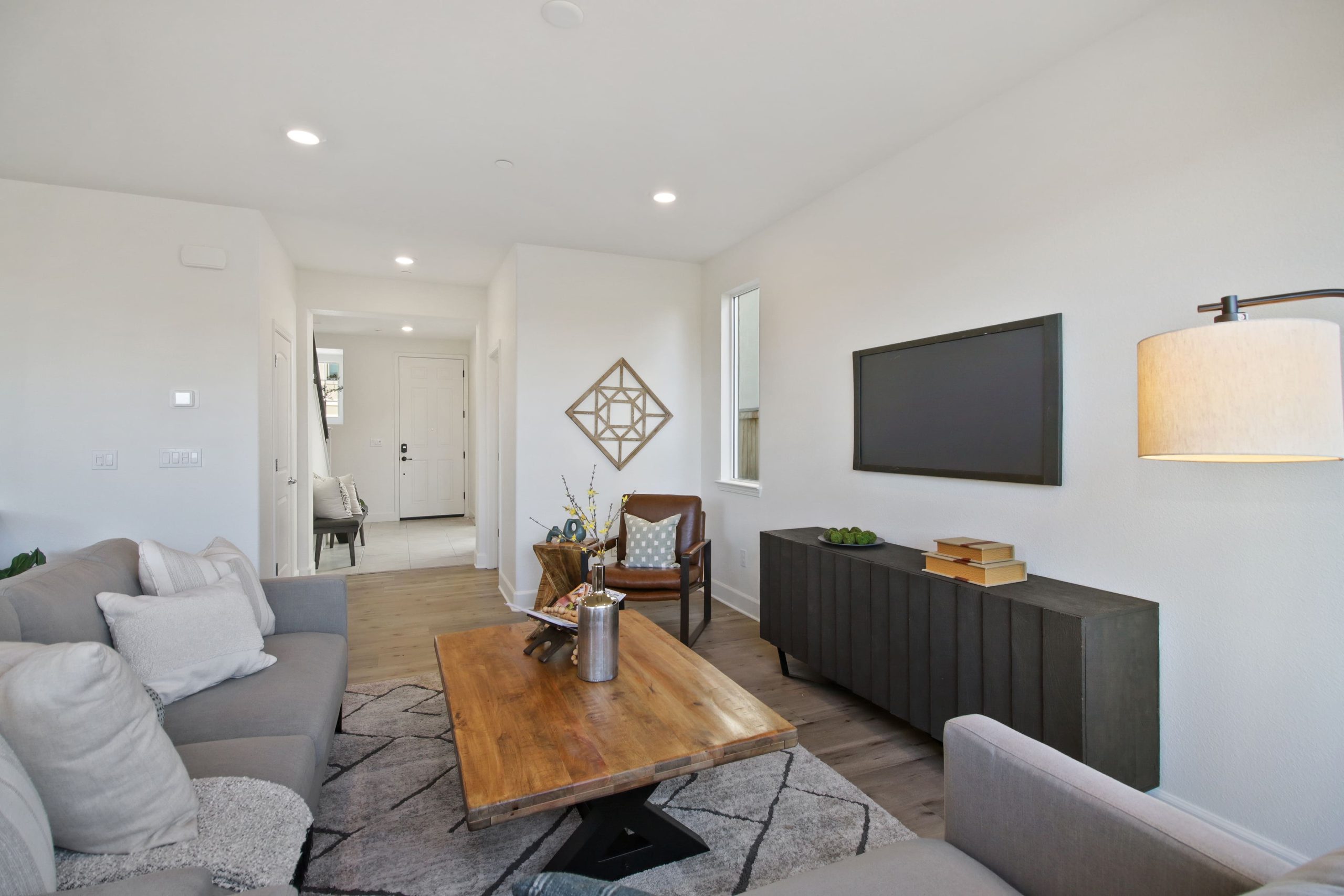 Sanderson Dr, Folsom - Premiere Home Staging & Design
