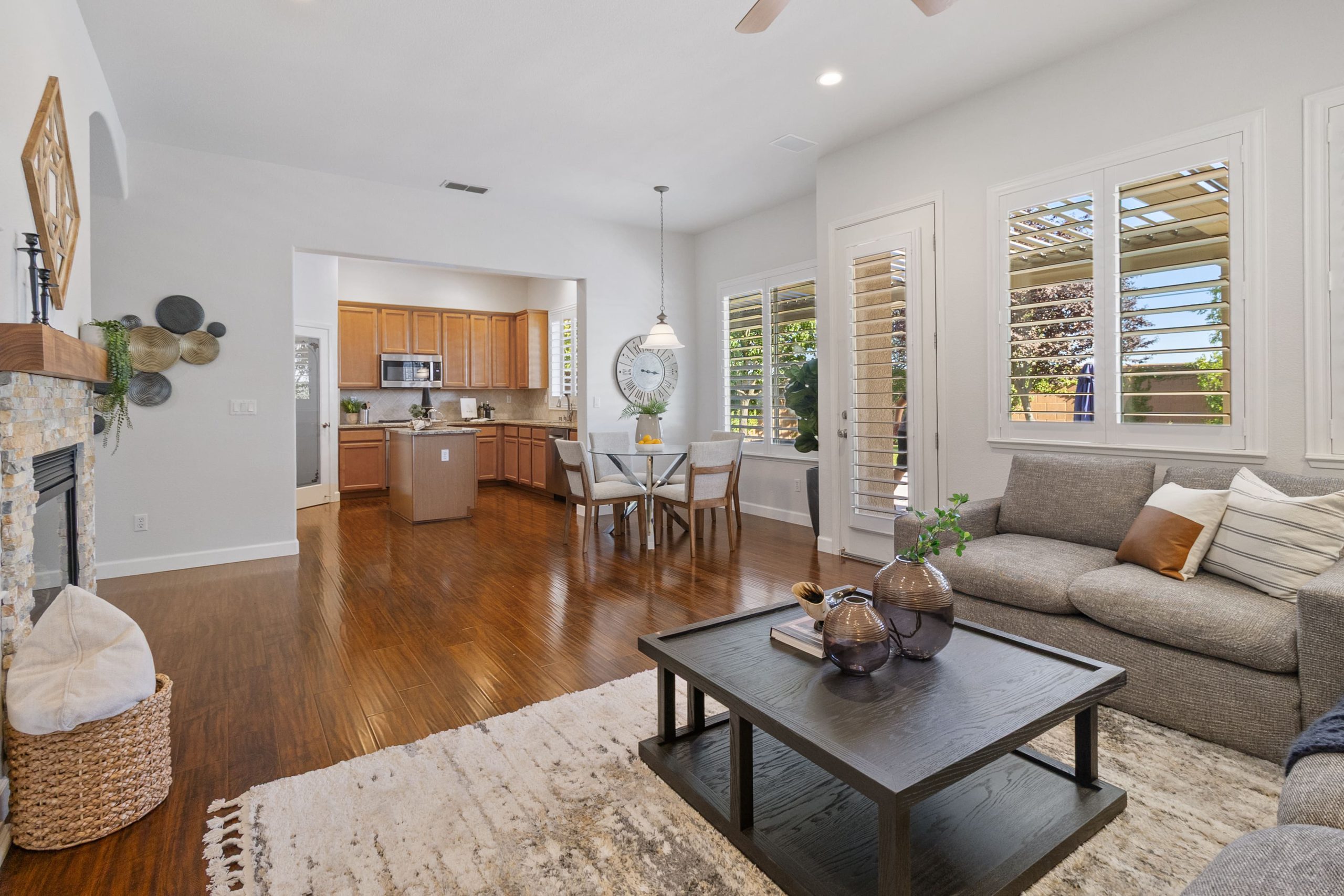 St John Rd, West Sacramento - Premiere Home Staging & Design