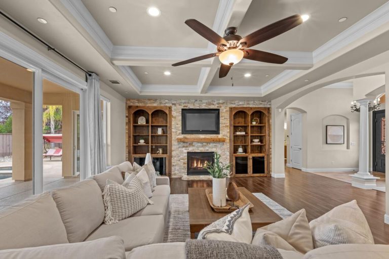 Russel Dr, Folsom - Premiere Home Staging & Design