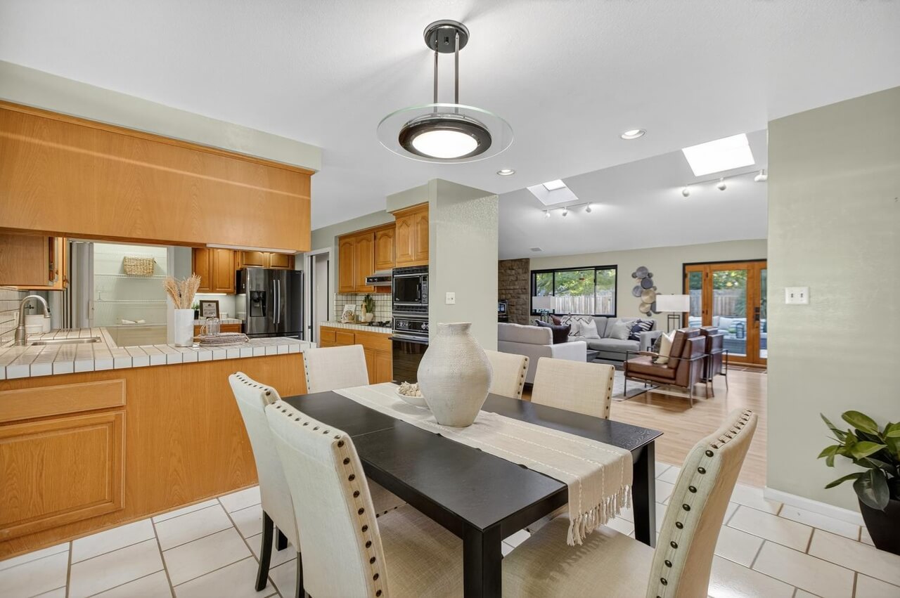 Appollo Way, Sacramento - Premiere Home Staging & Design