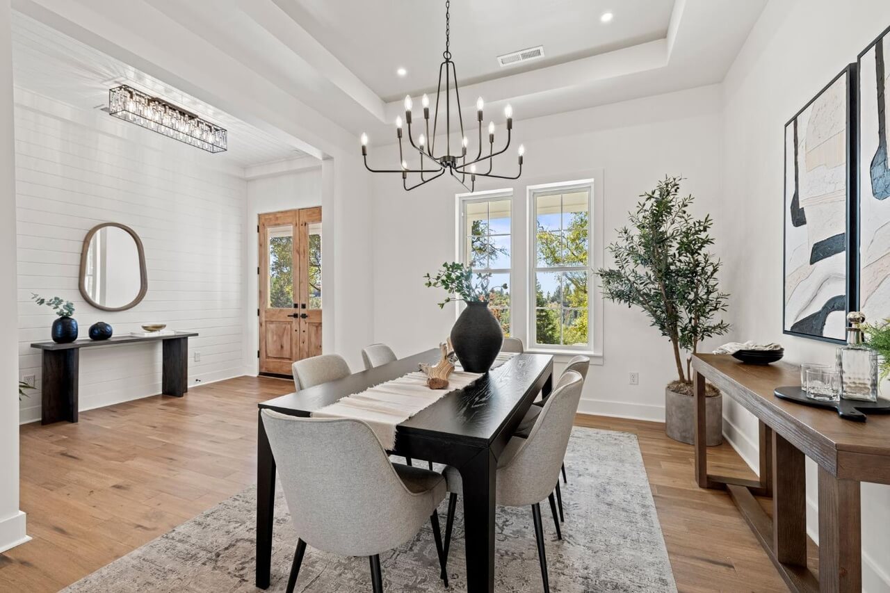 Surrey Junction Ln, Sutter Creek - Premiere Home Staging & Design