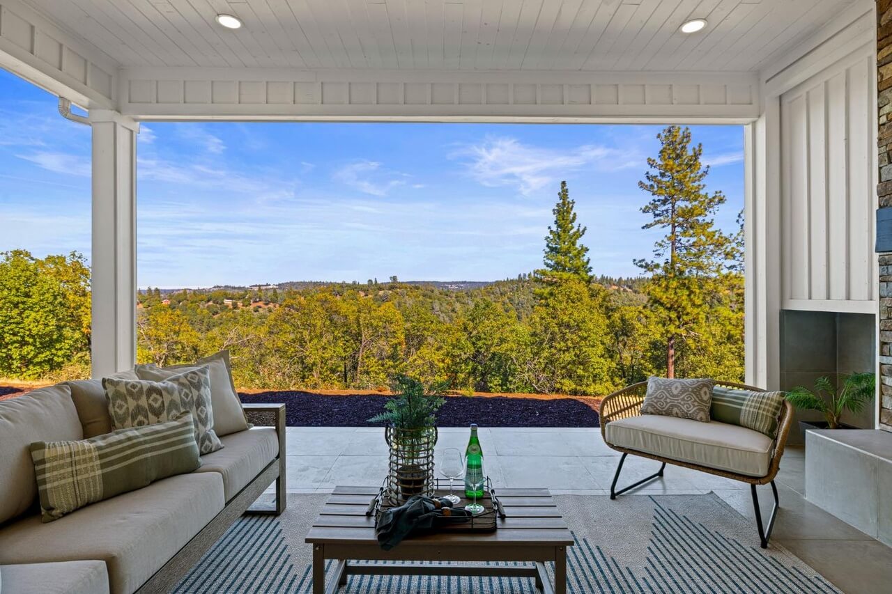 Surrey Junction Ln, Sutter Creek - Premiere Home Staging & Design