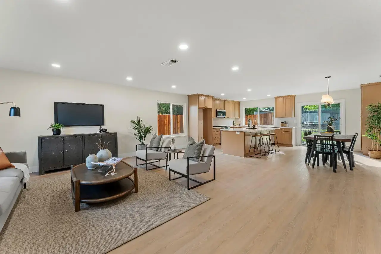 Angelo Dr, Loomis - Premiere Home Staging & Design