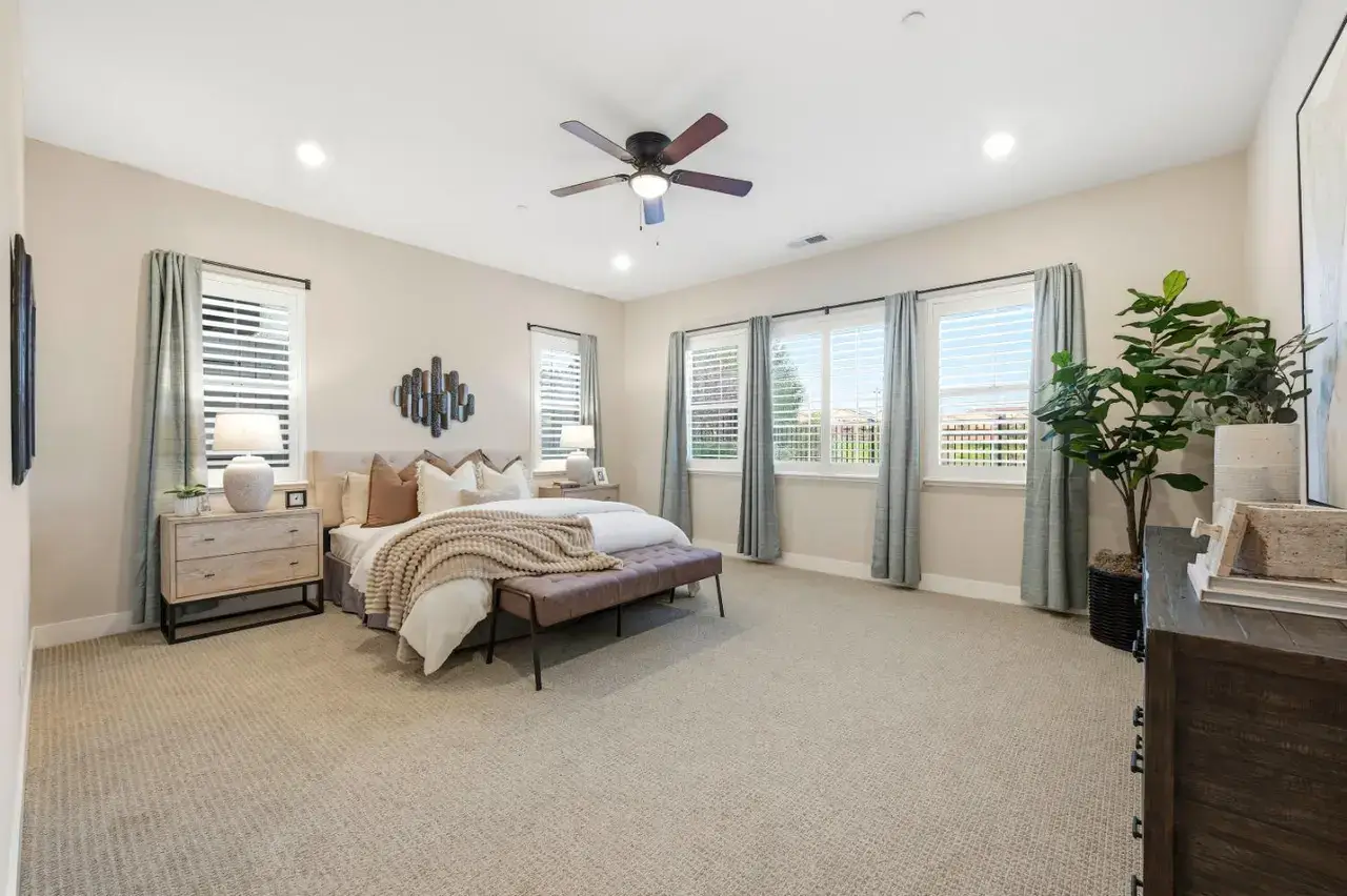 Dusty Stone Loop, Rocklin - Premiere Home Staging & Design